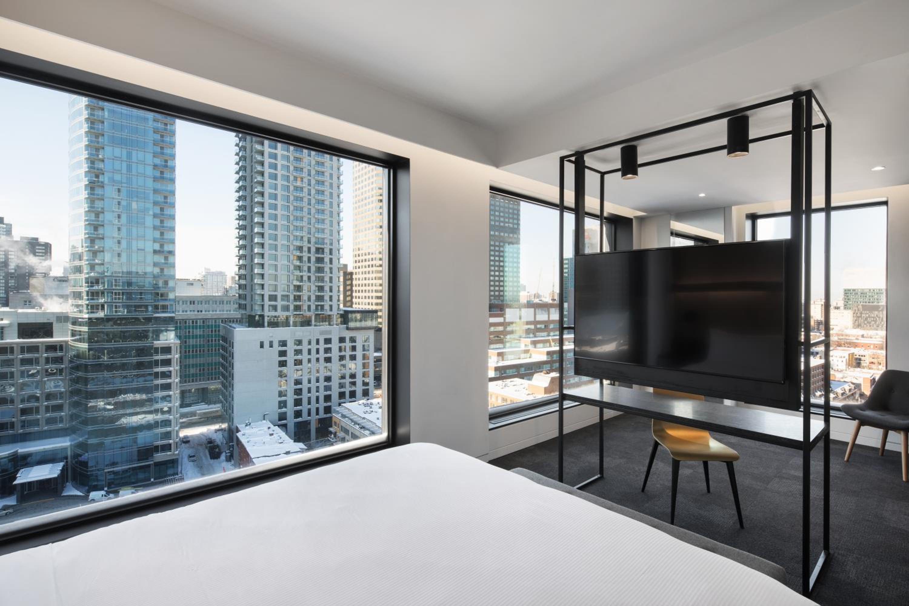 Corner Suite