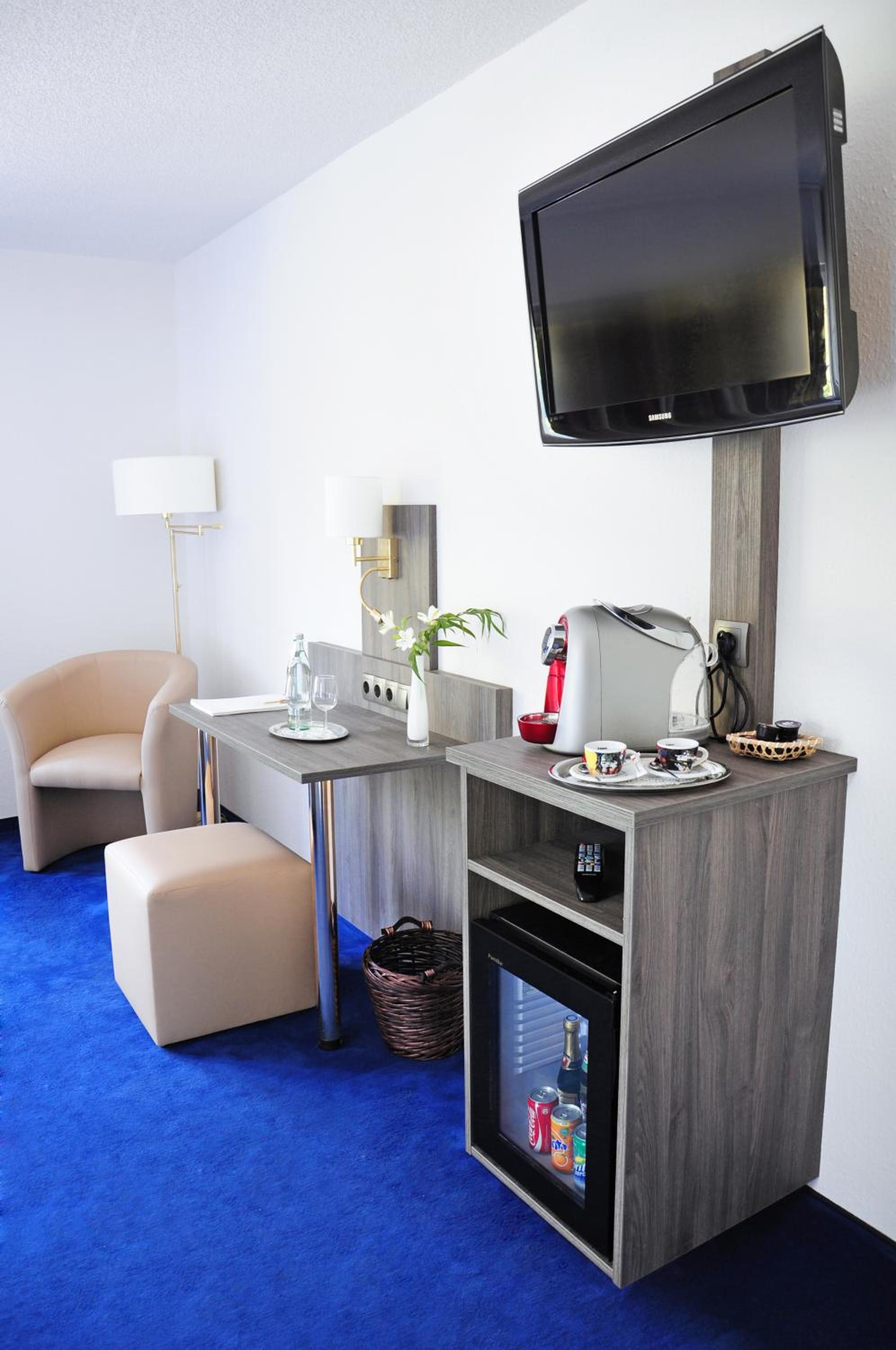 Single Room with Balcony photo 3
