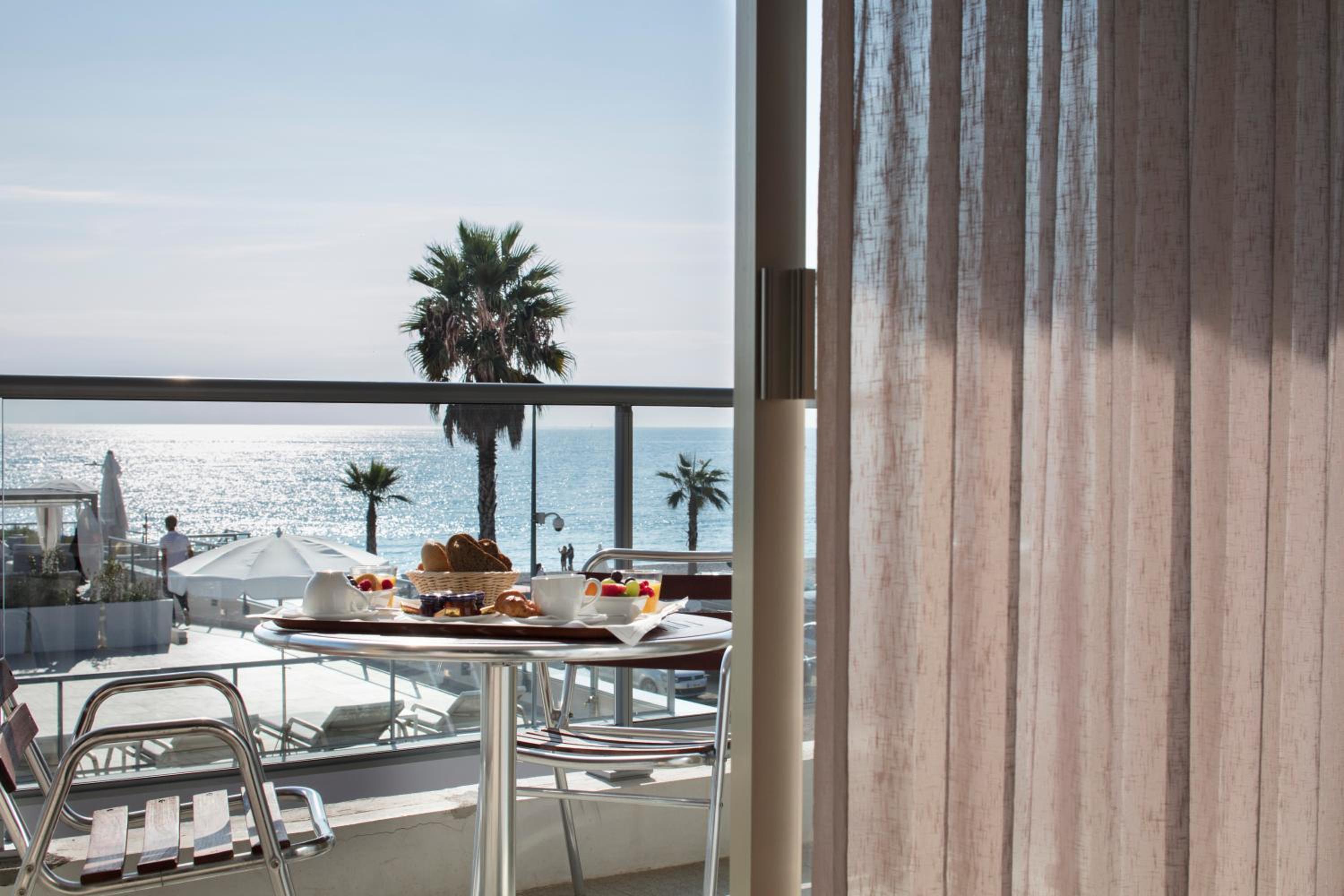 Superior Room with Terrace and Sea View photo 3