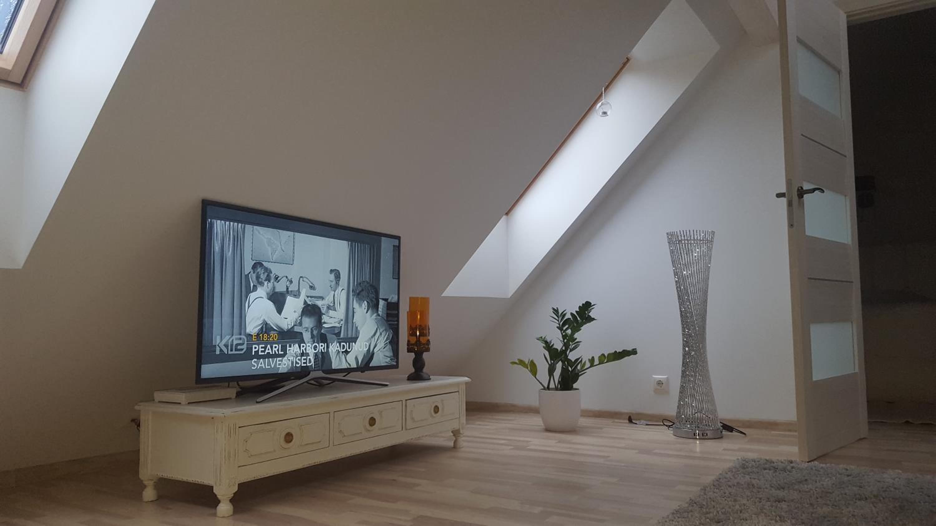 Two-Bedroom Apartment - Photo 19