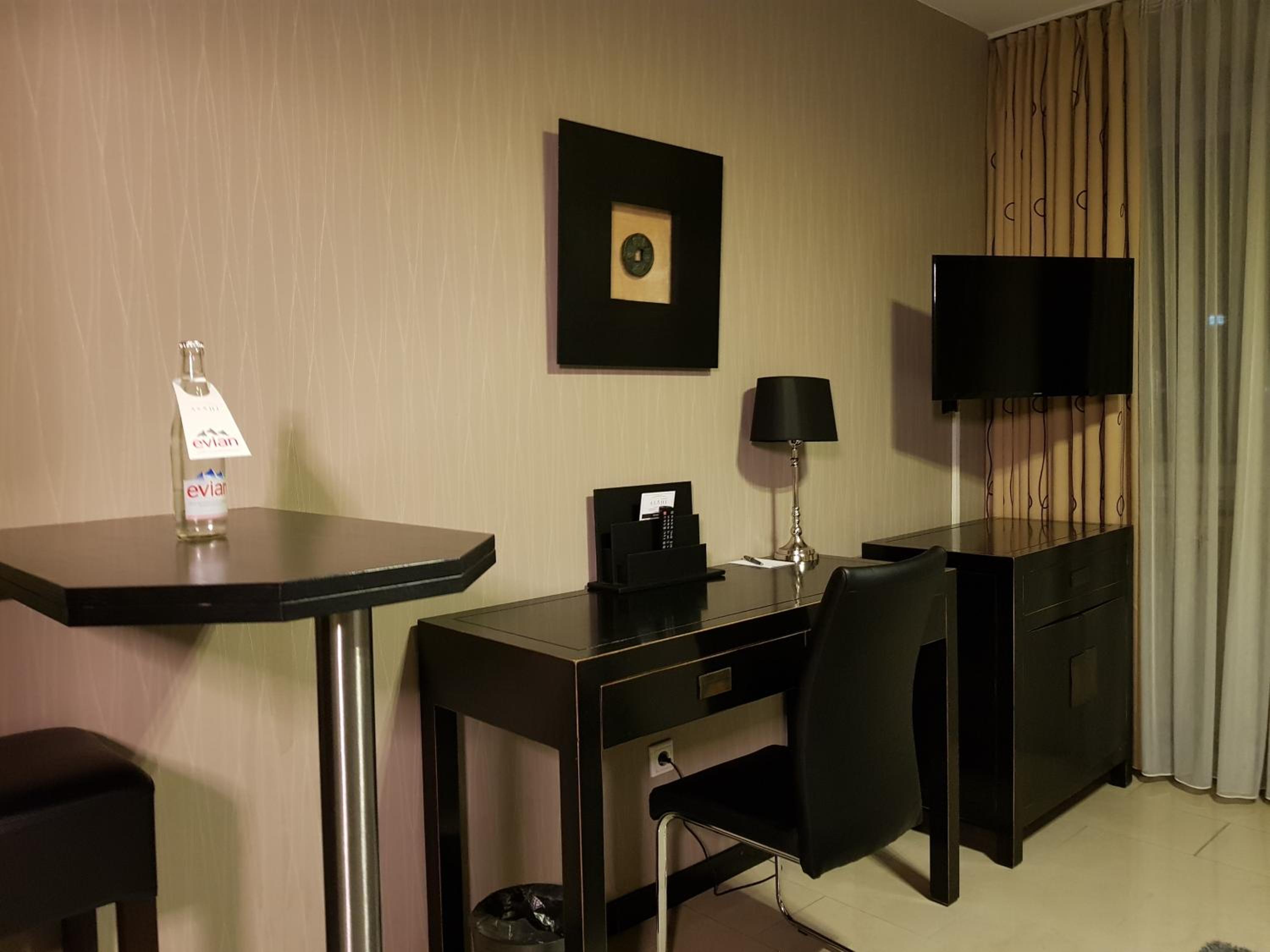 Apartment - Photo 8