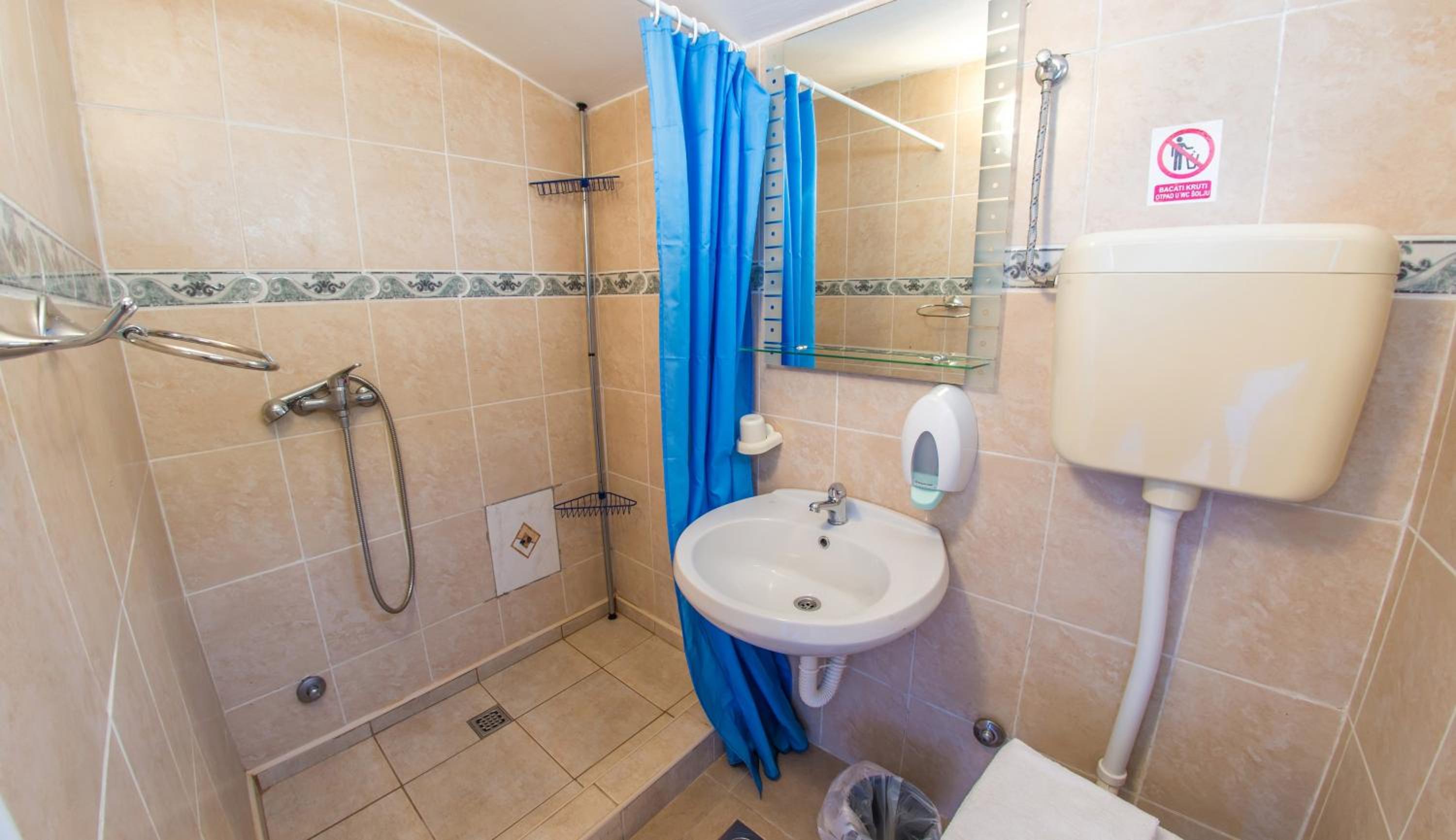 Triple Room with Balcony with Sea View - Annex  - Photo 13