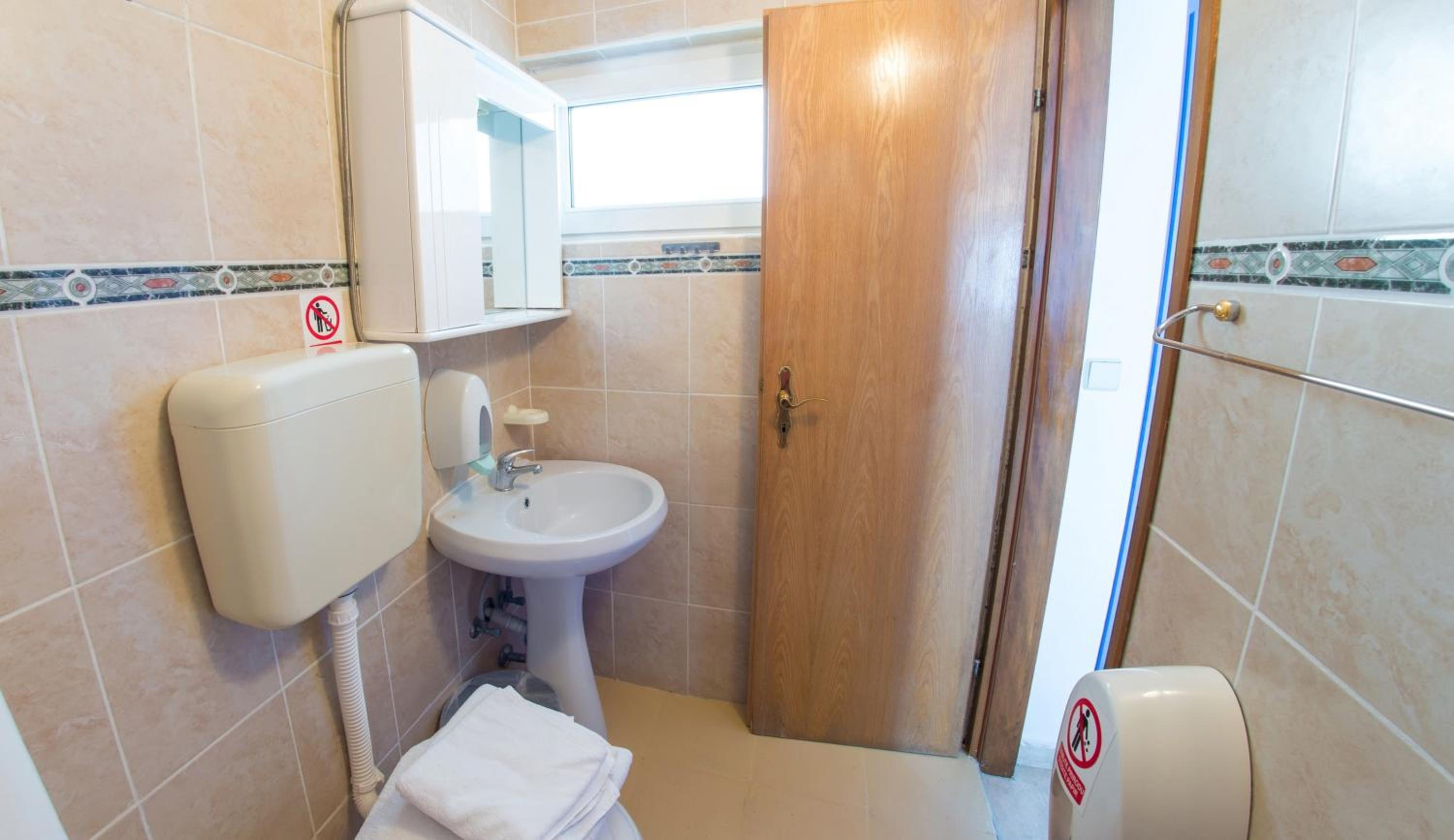 Standard Room with Sea View - Photo 48