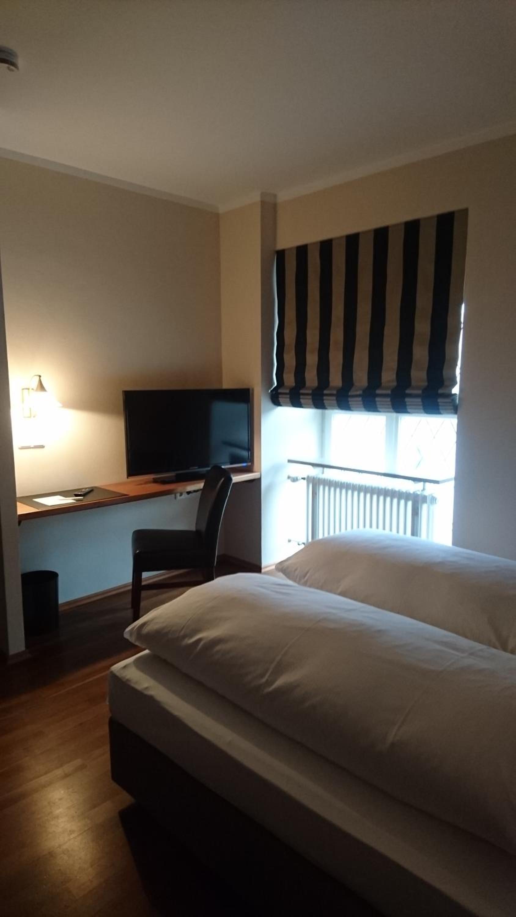Double Room - Photo 5