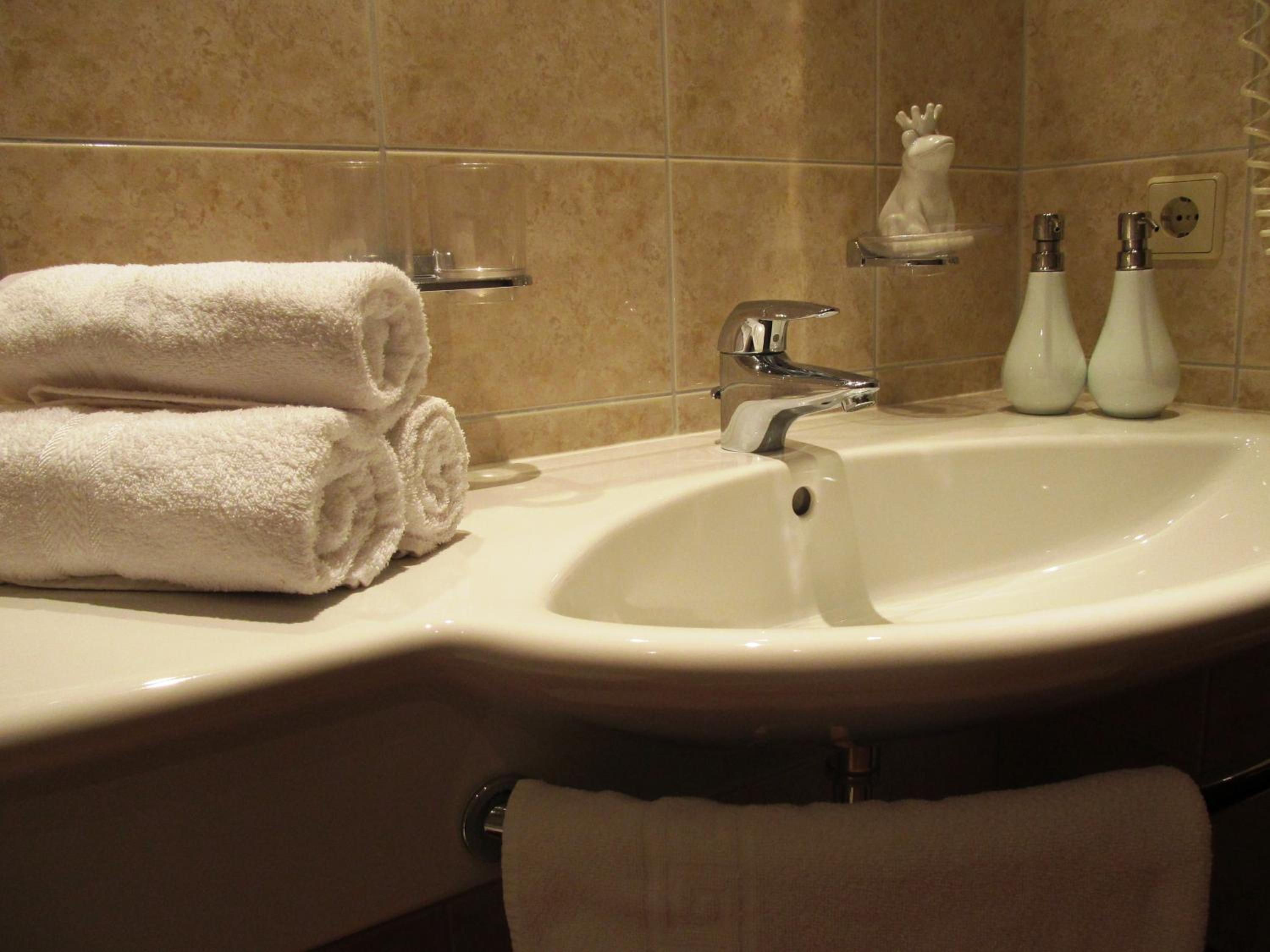 Single Room photo 3