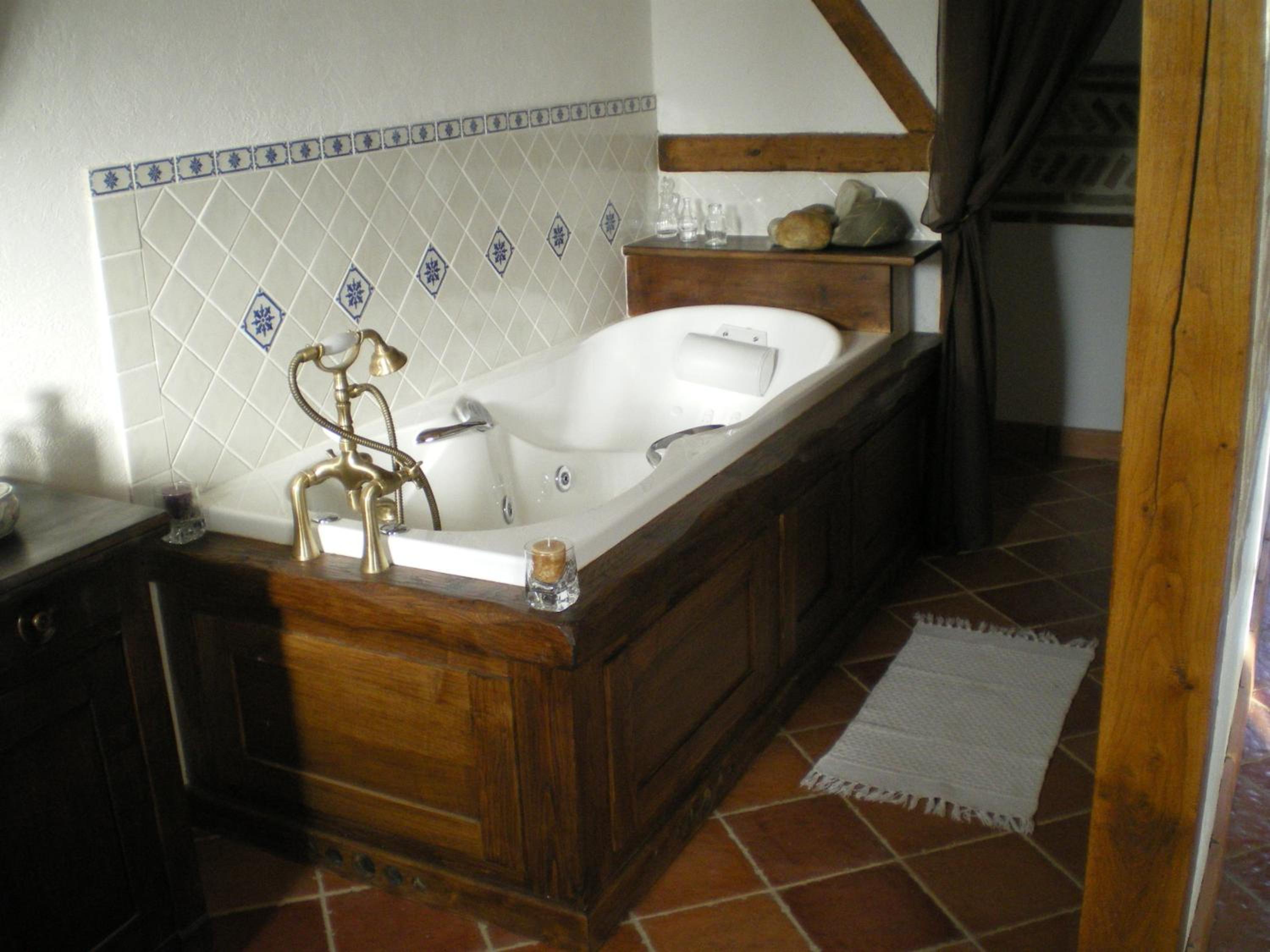 Chalet (2 Adults) - Photo 10