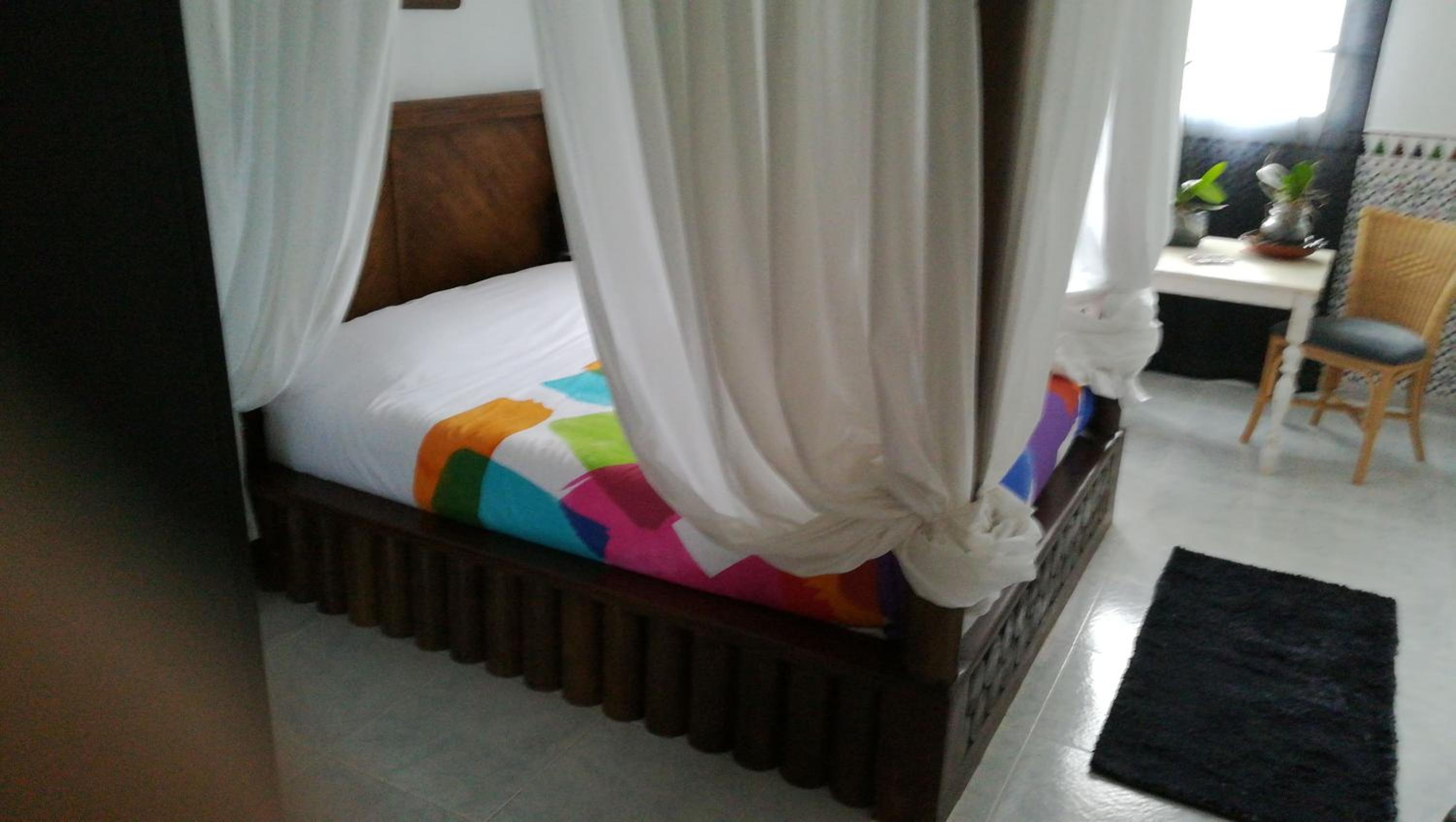 Double Room with Private Bathroom - Photo 8