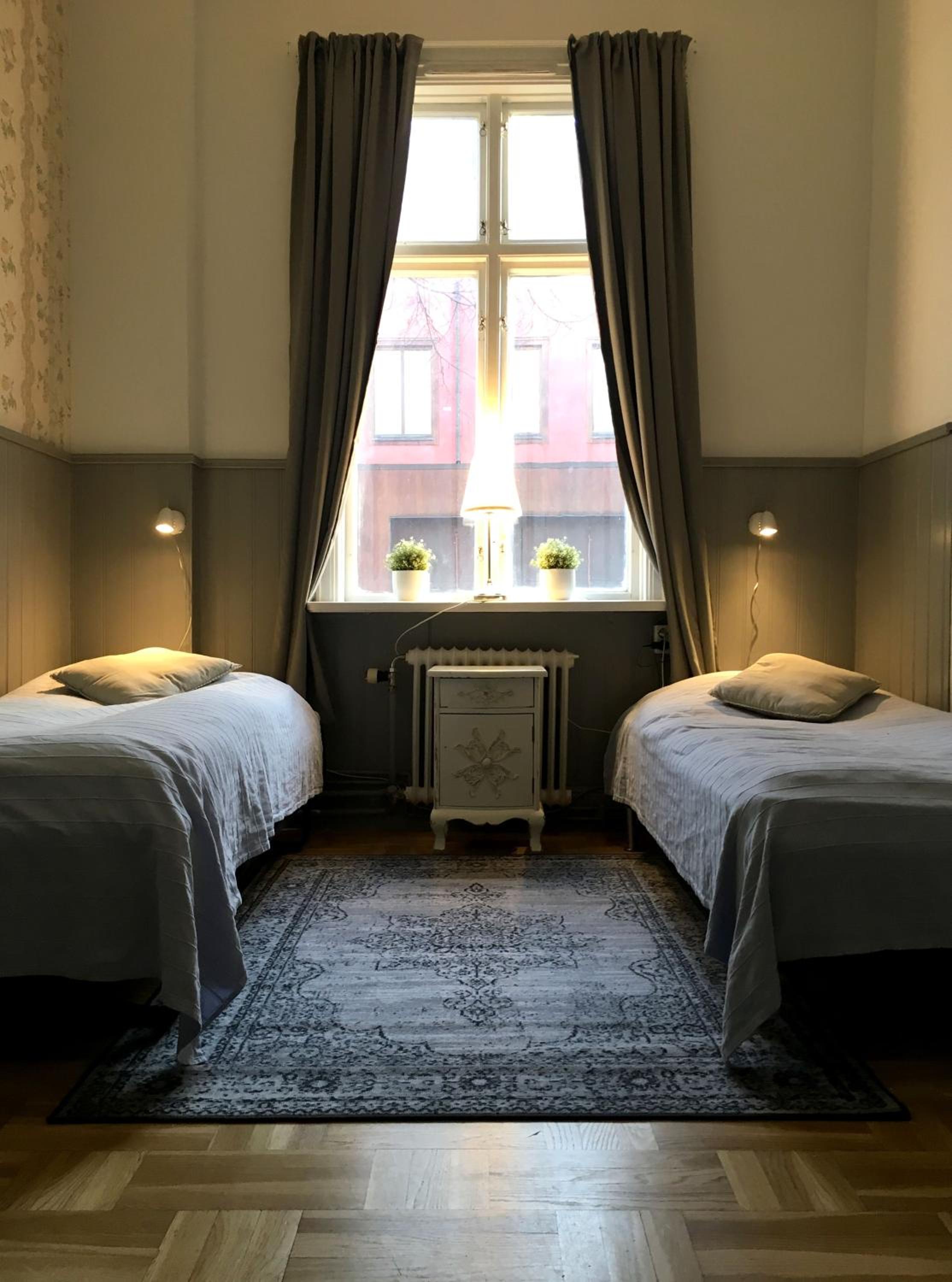 Twin Room with Shared Bathroom photo 1