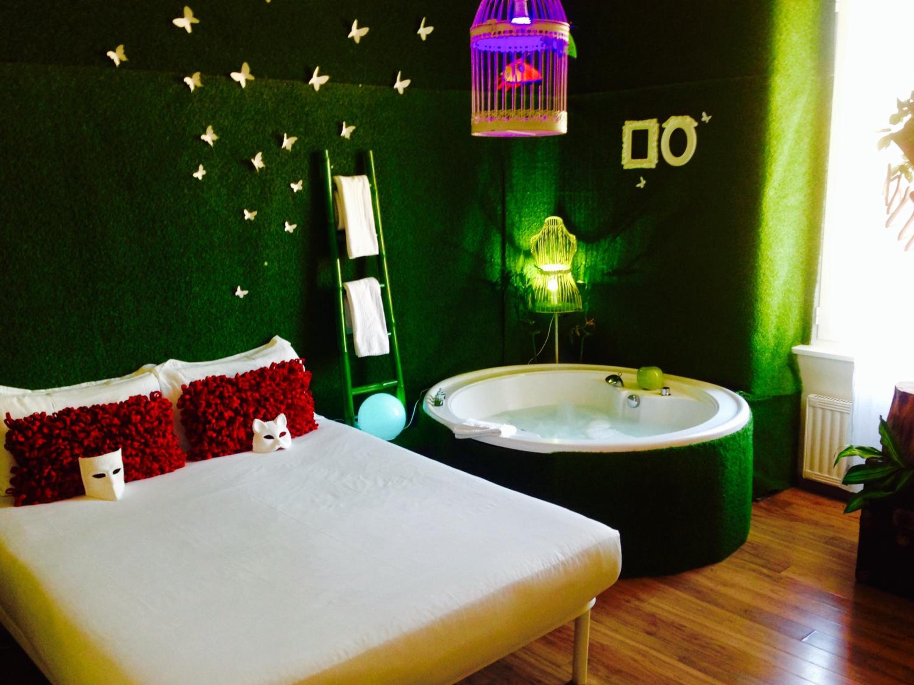 Double Room with Spa Bath photo 1
