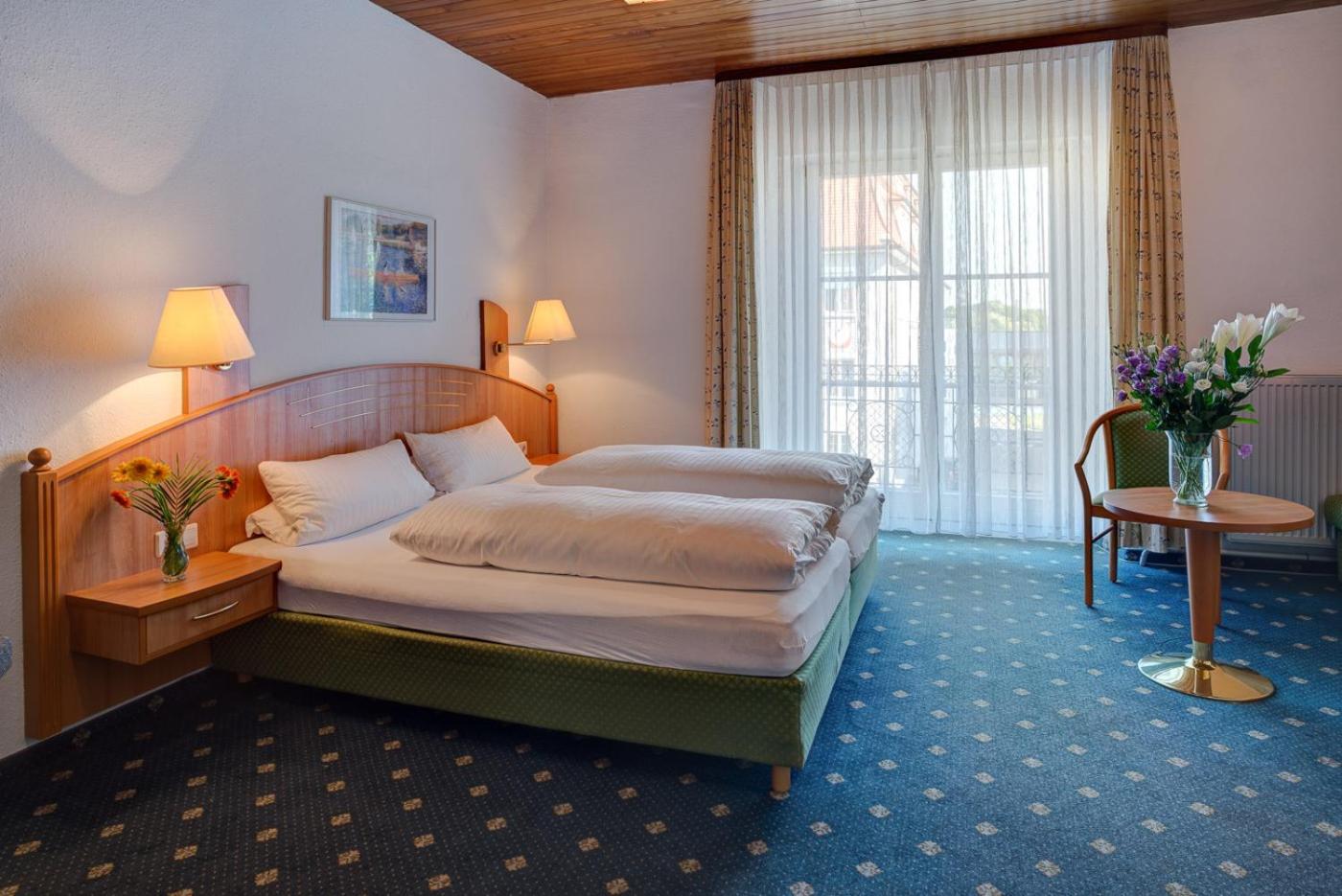 Large Double Room photo 2