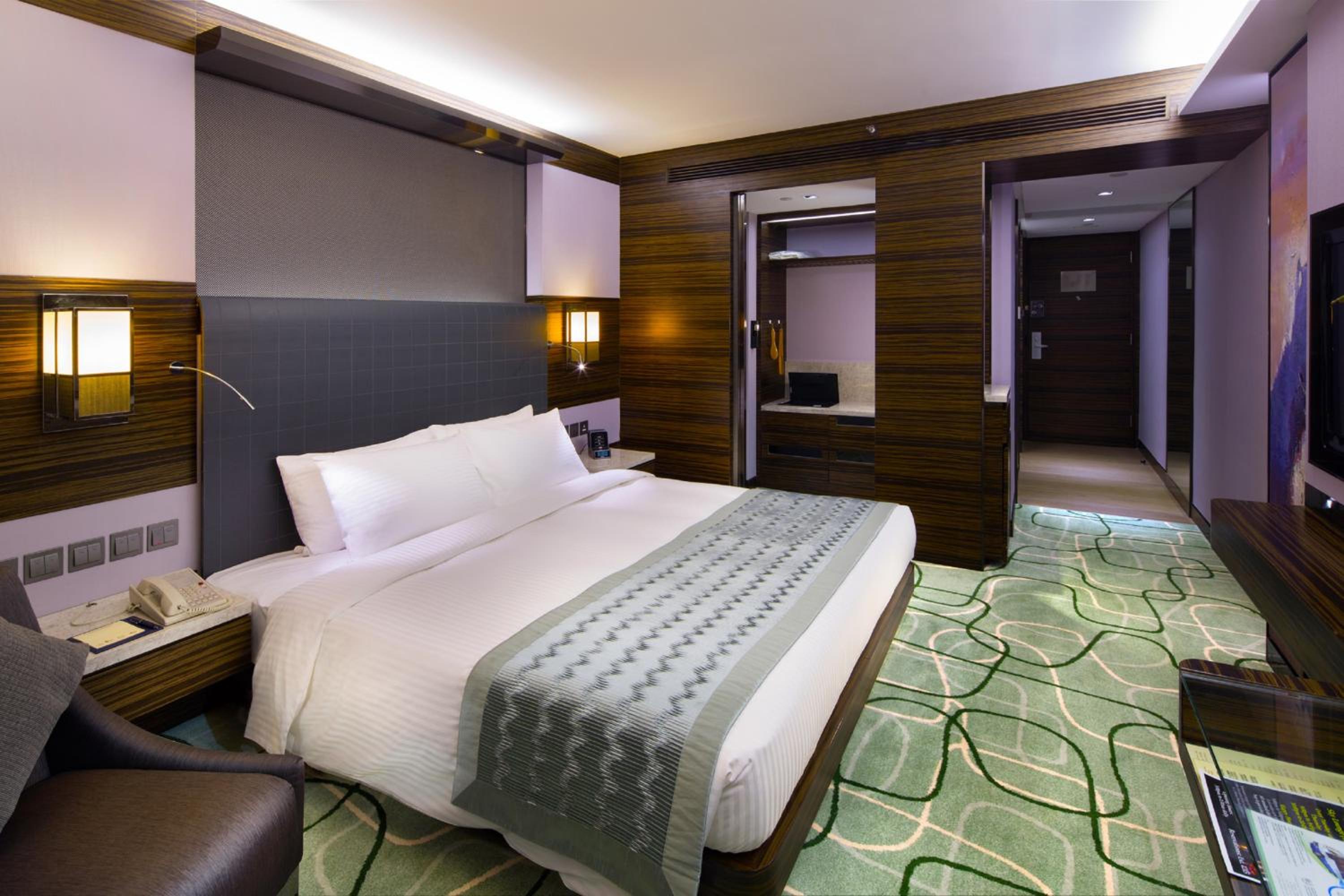 Residence Club Deluxe Room with Executive Lounge Access