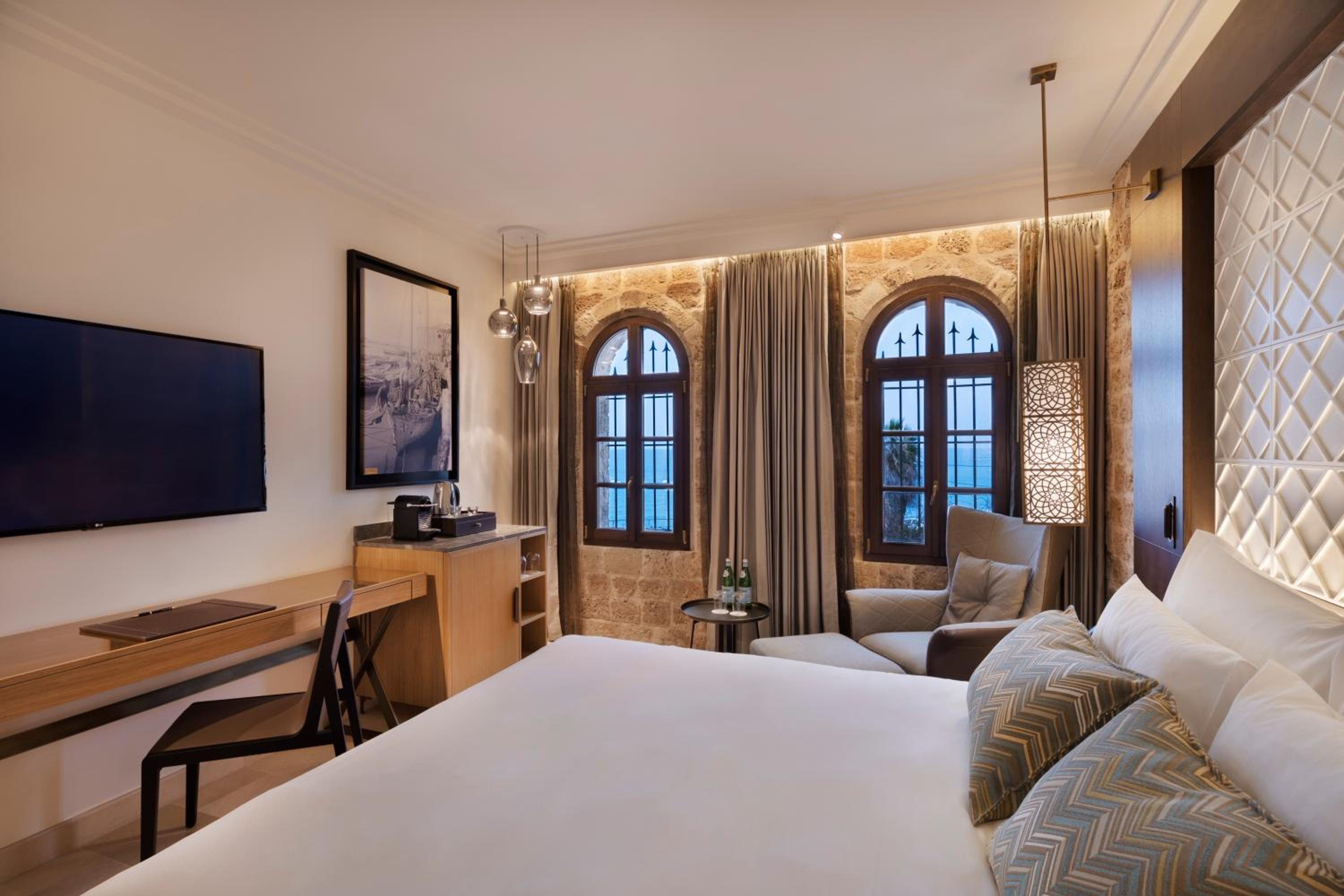 Deluxe Family Room City View Spa Package photo 3