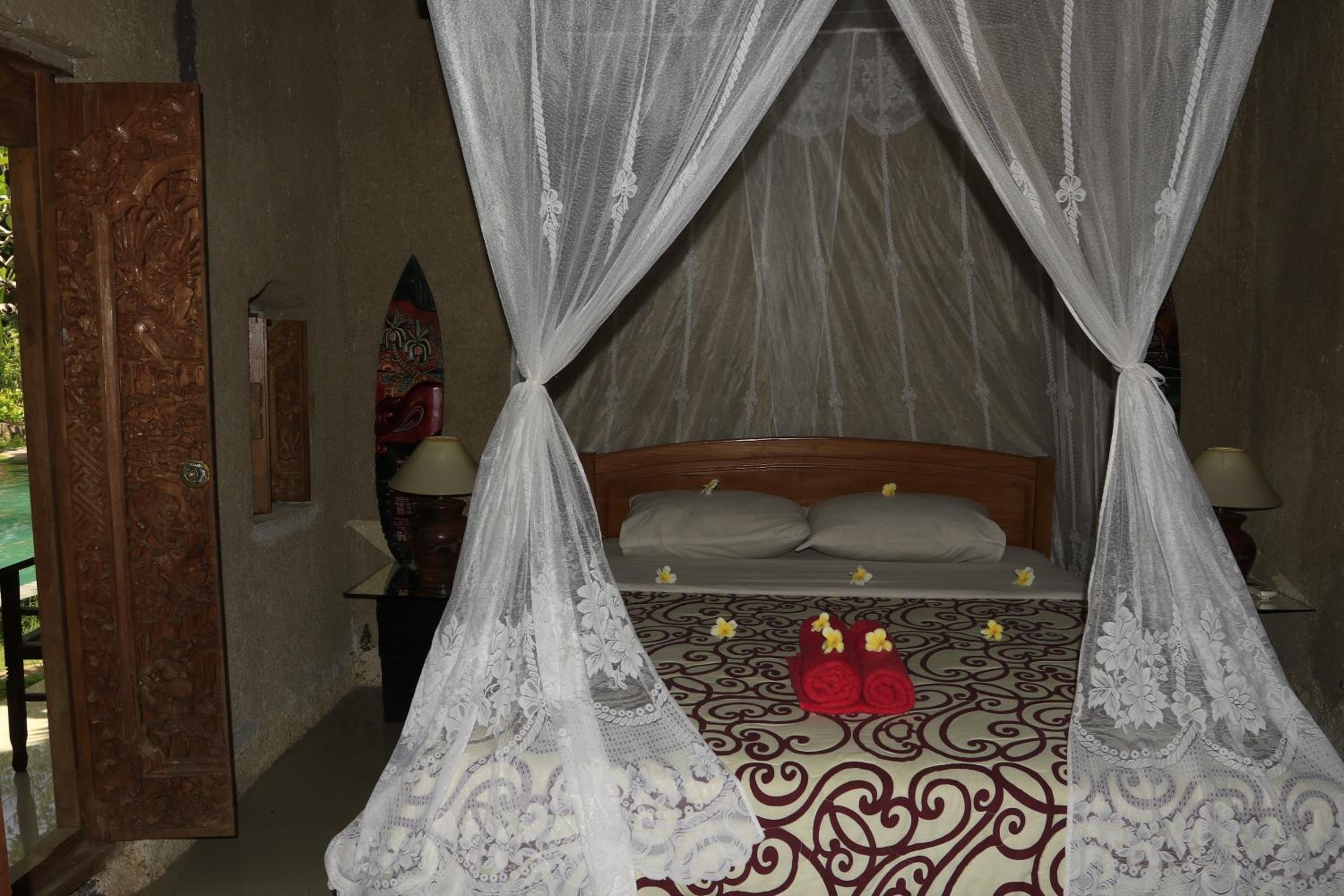 Standard Double or Twin Room photo 3