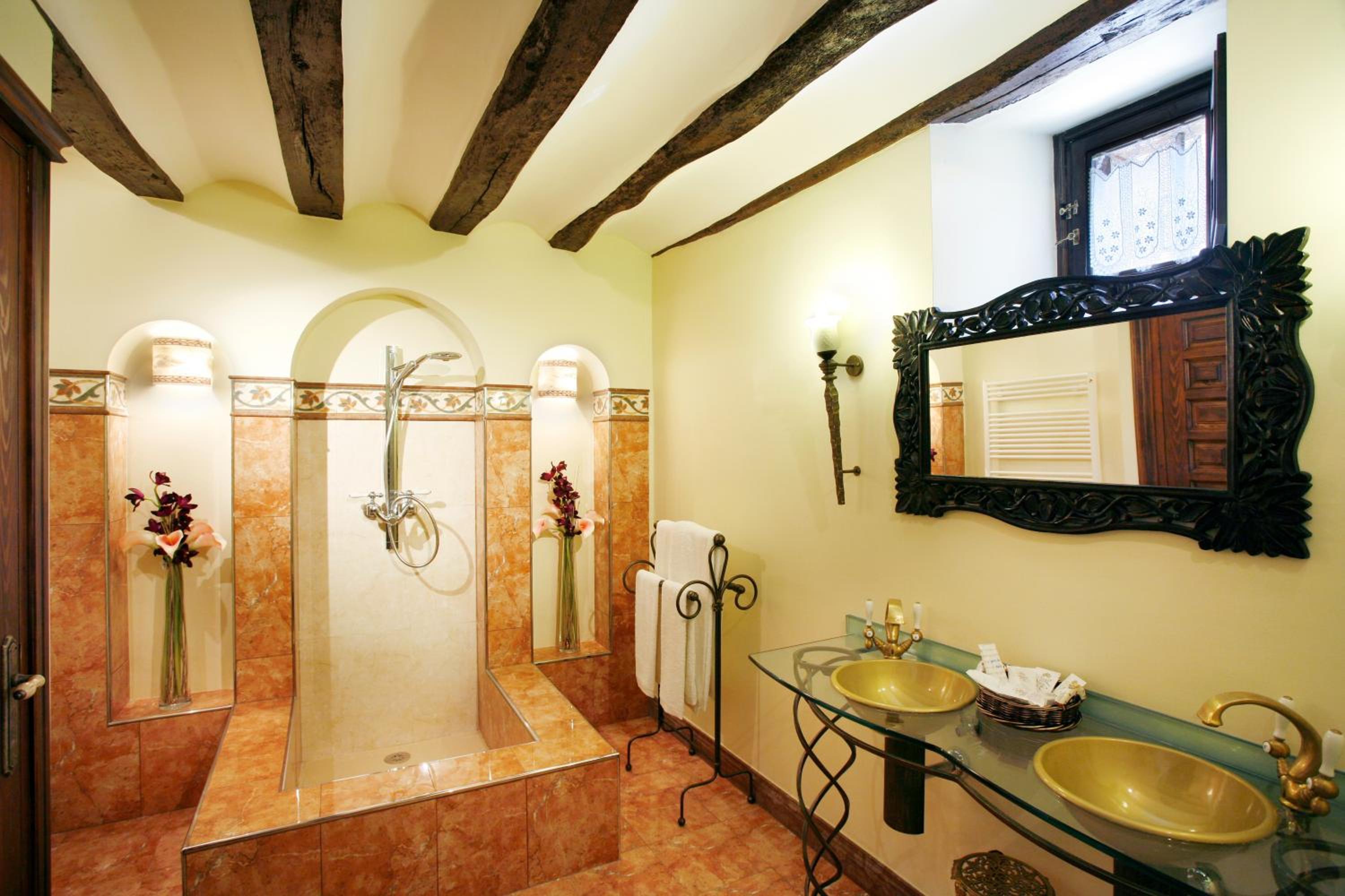 Standard Room - Photo 7