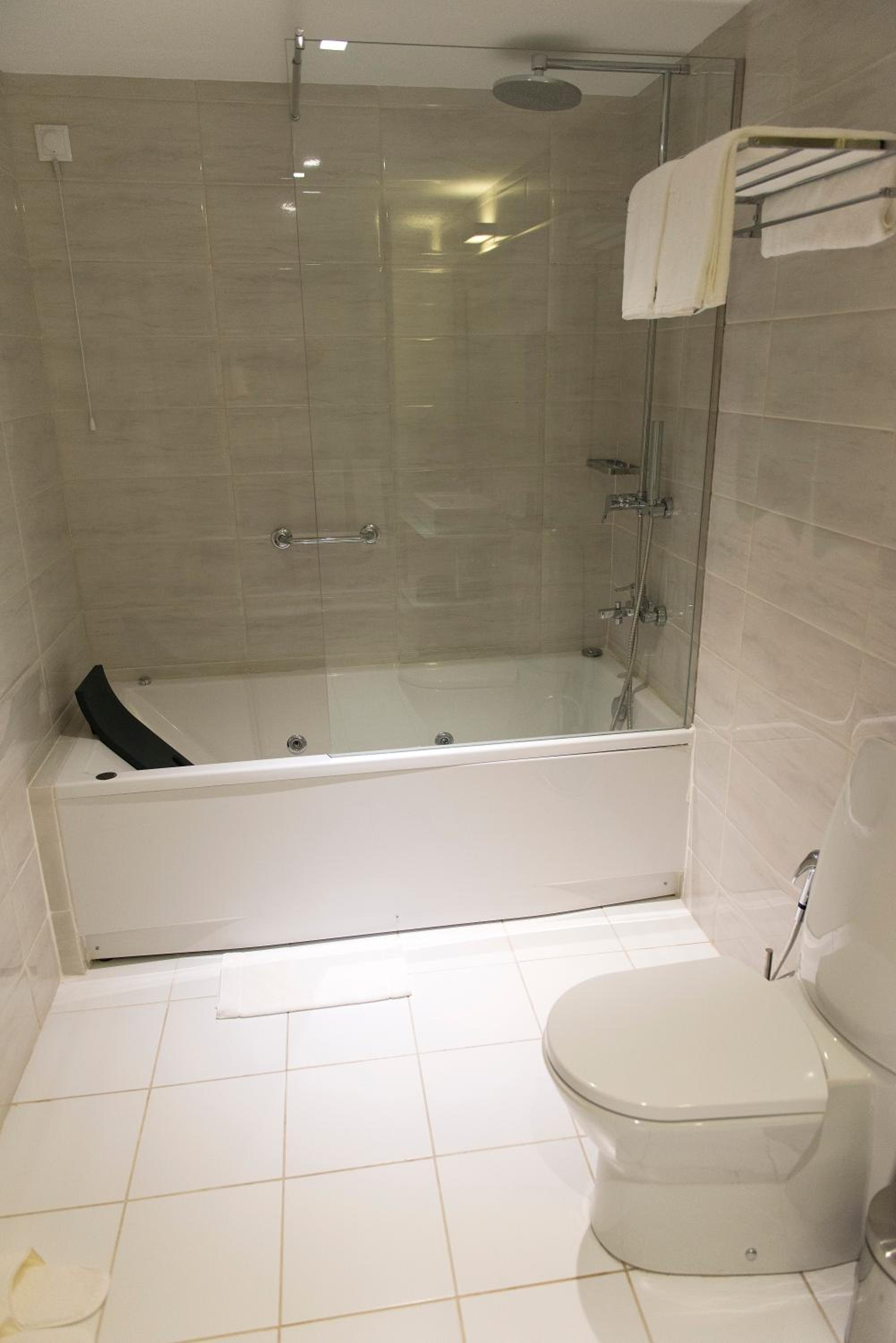 Superior King Room photo 3