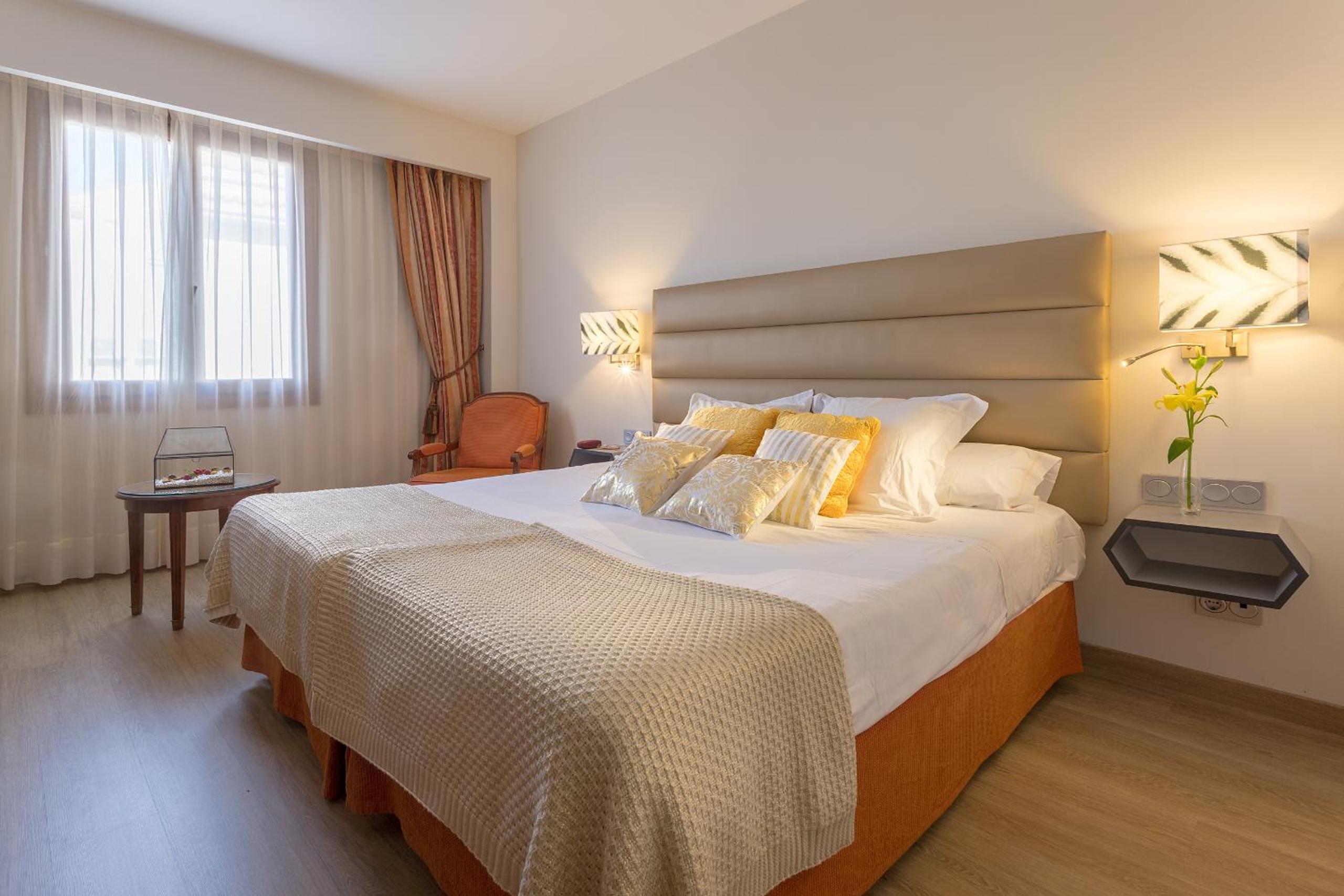 Double Room - Photo 12
