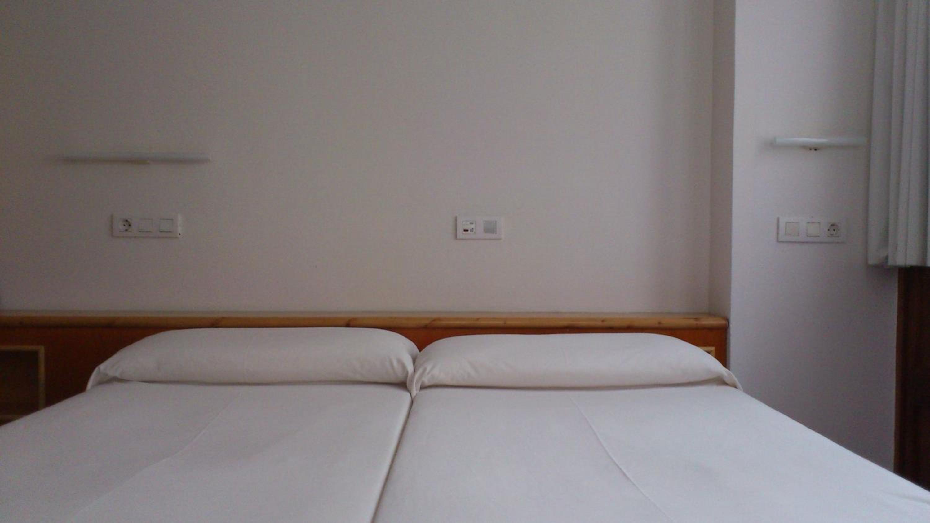 Double or Twin Room - Photo 27
