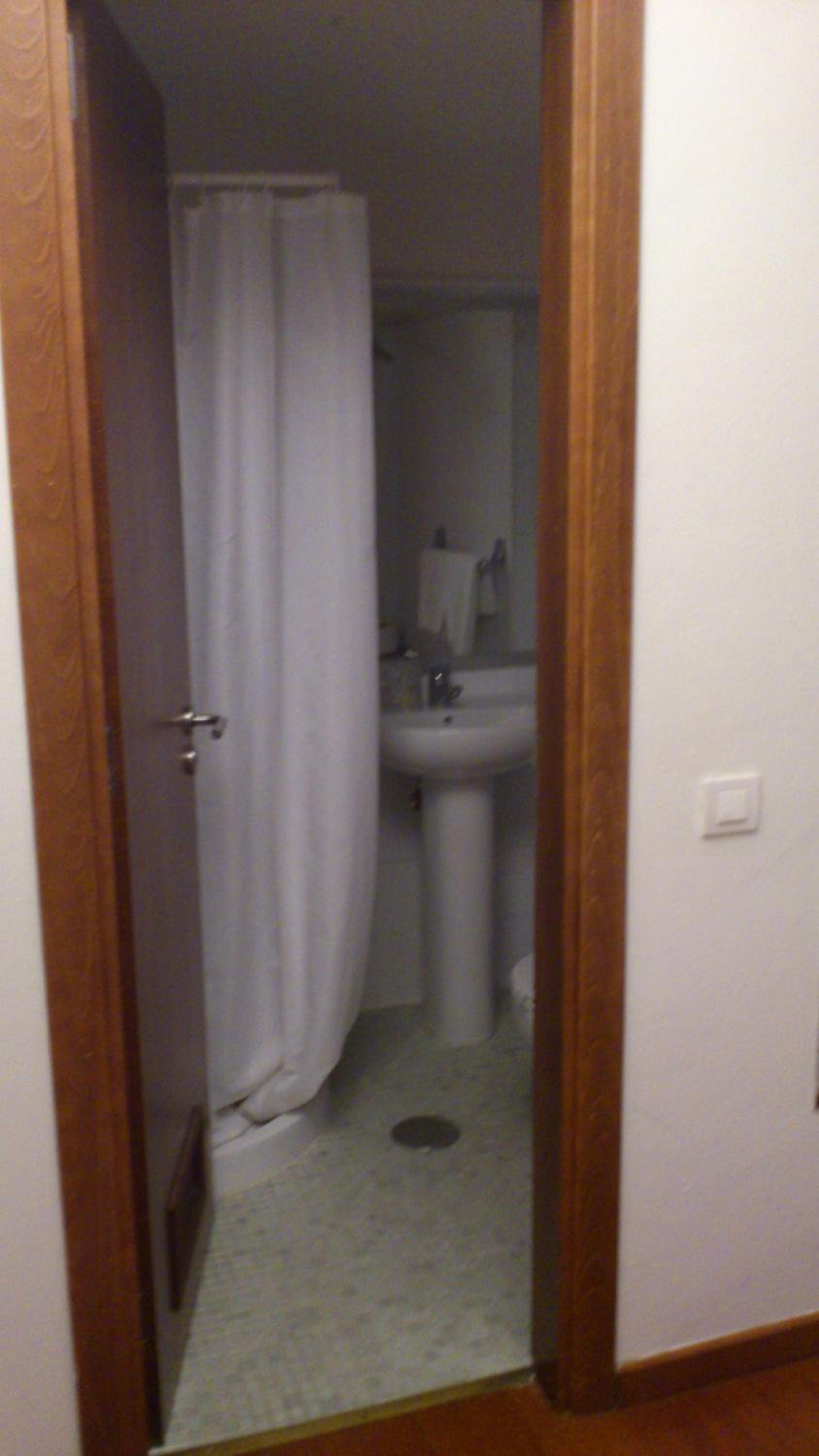 Double or Twin Room - Photo 6