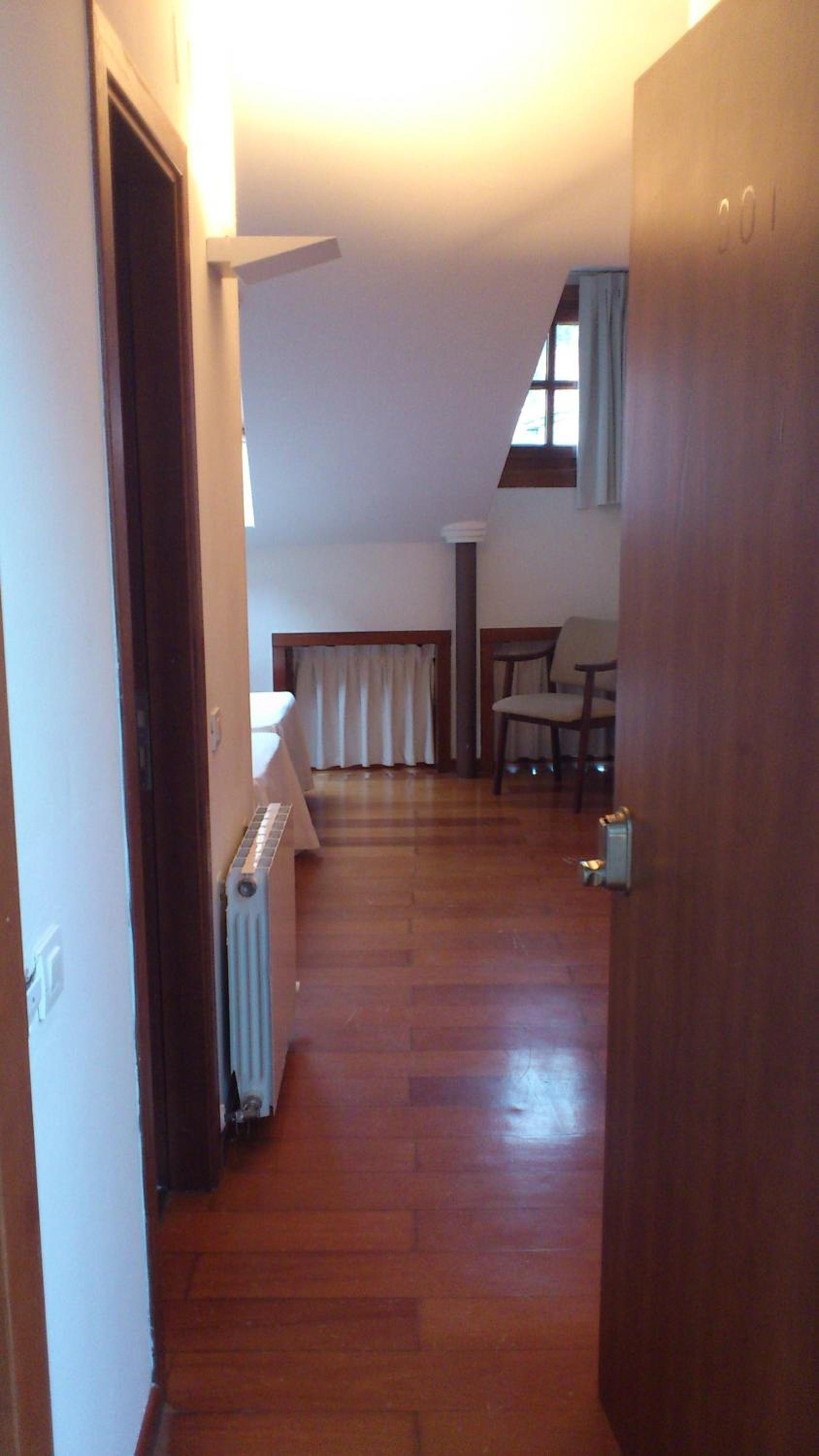 Double or Twin Room - Photo 22