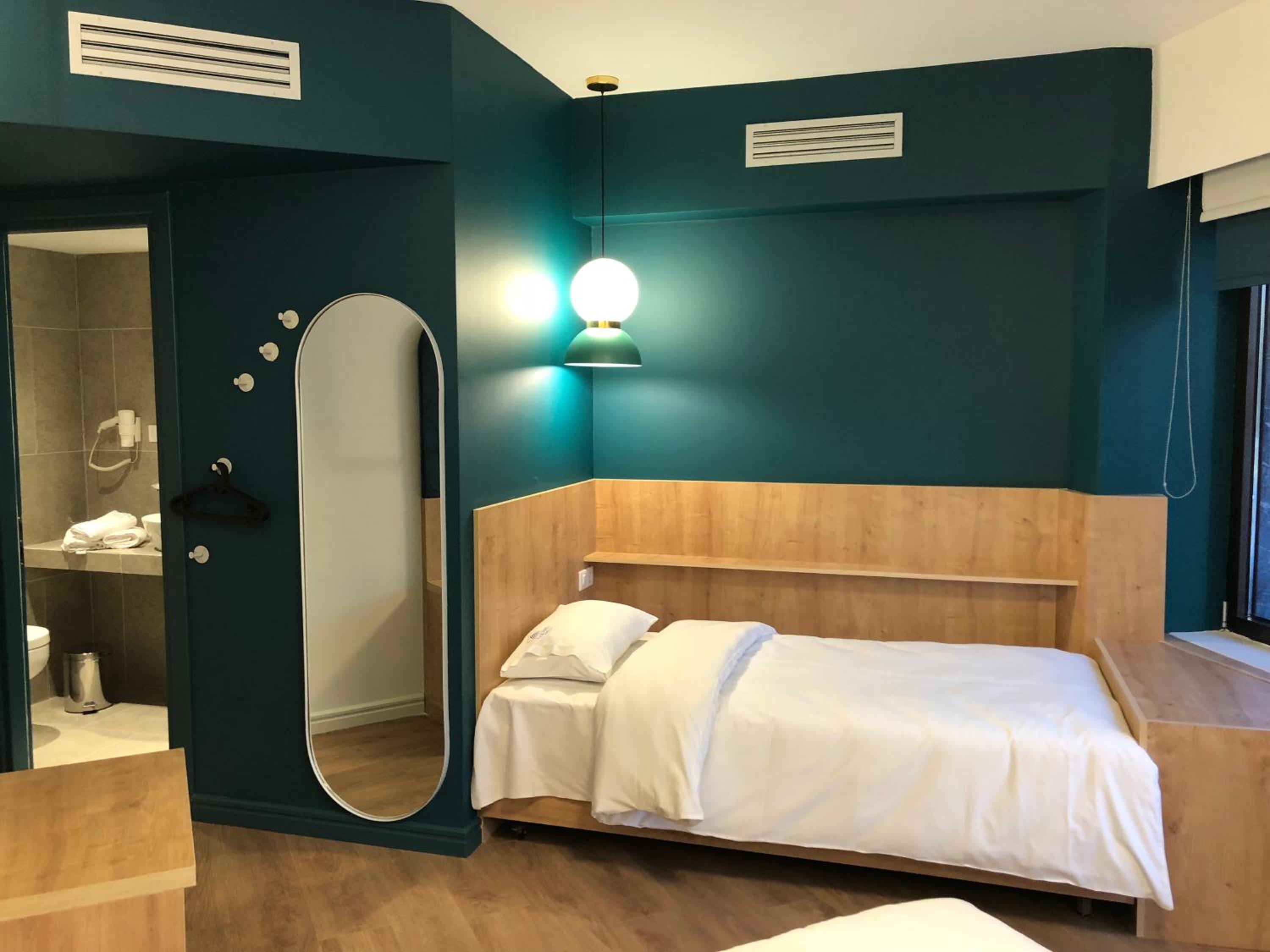 Executive Triple Room photo 3