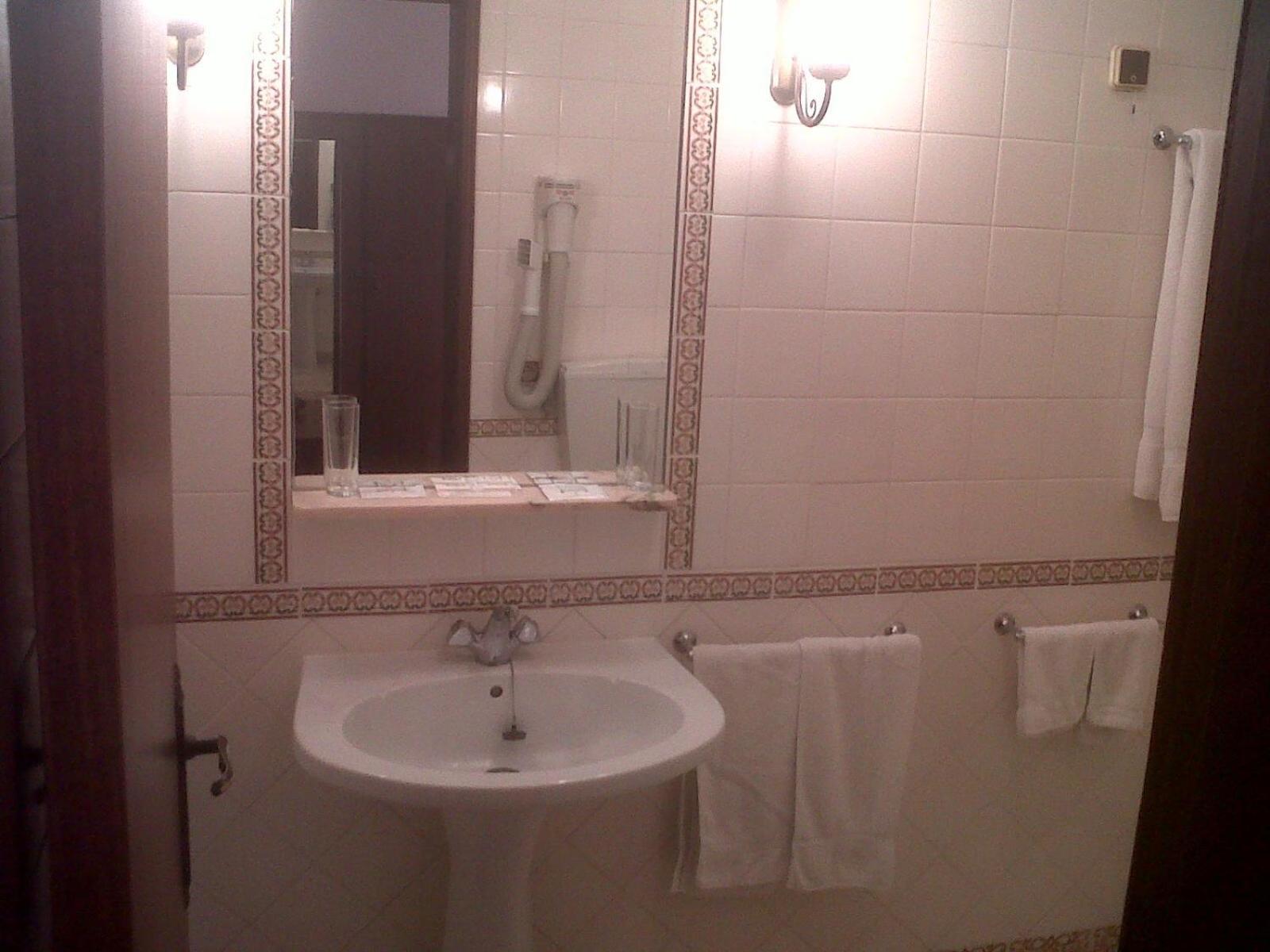 Economy Double Room - Photo 2