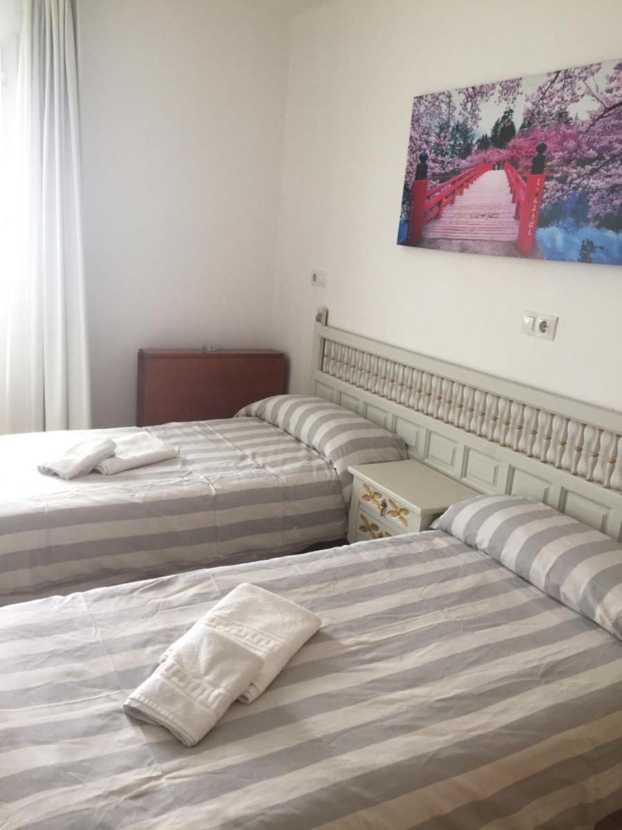 Triple Room with Private Bathroom