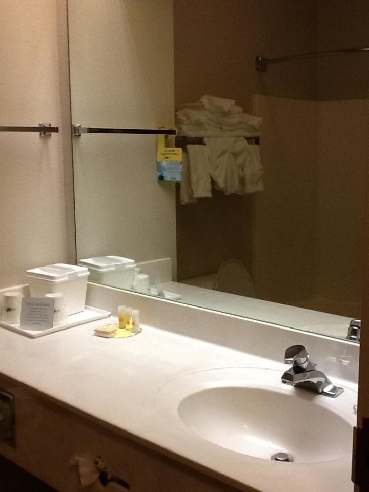 Days Inn & Suites by Wyndham Louisville SW, Bilde 4