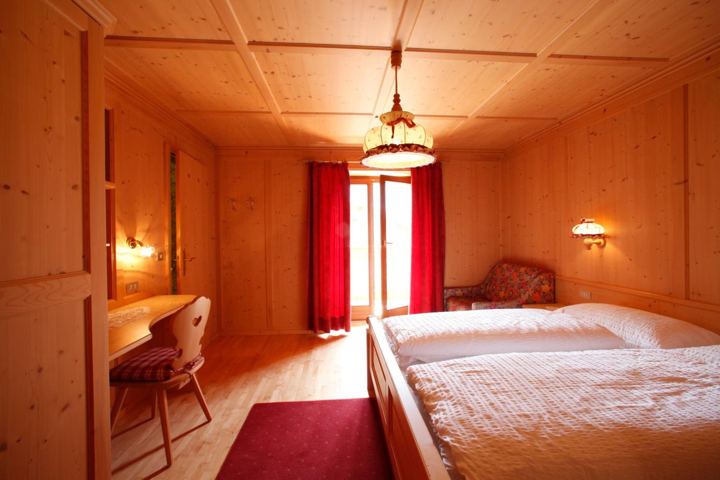 Double Room - Photo 5