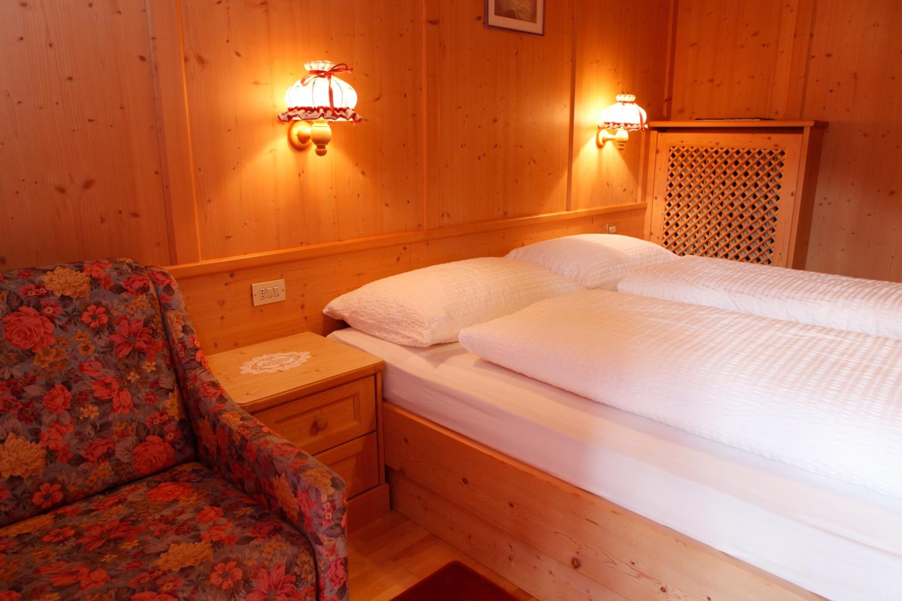 Double Room - Photo 4
