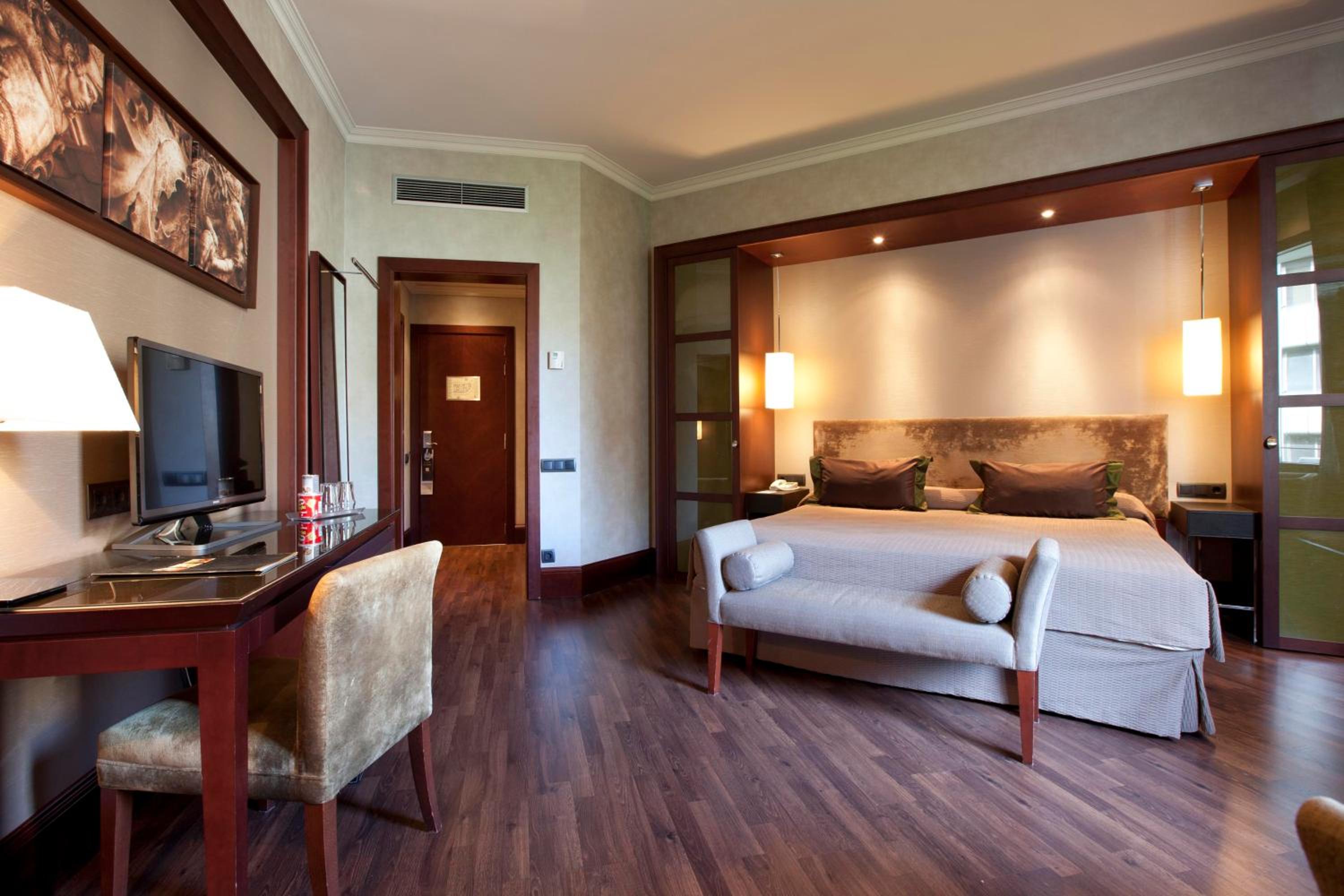 Superior Double Room with Extra Bed