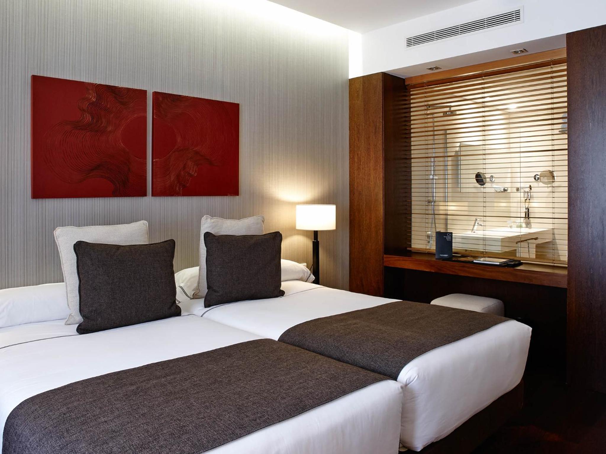 Carris Double or Twin Room - Photo 7