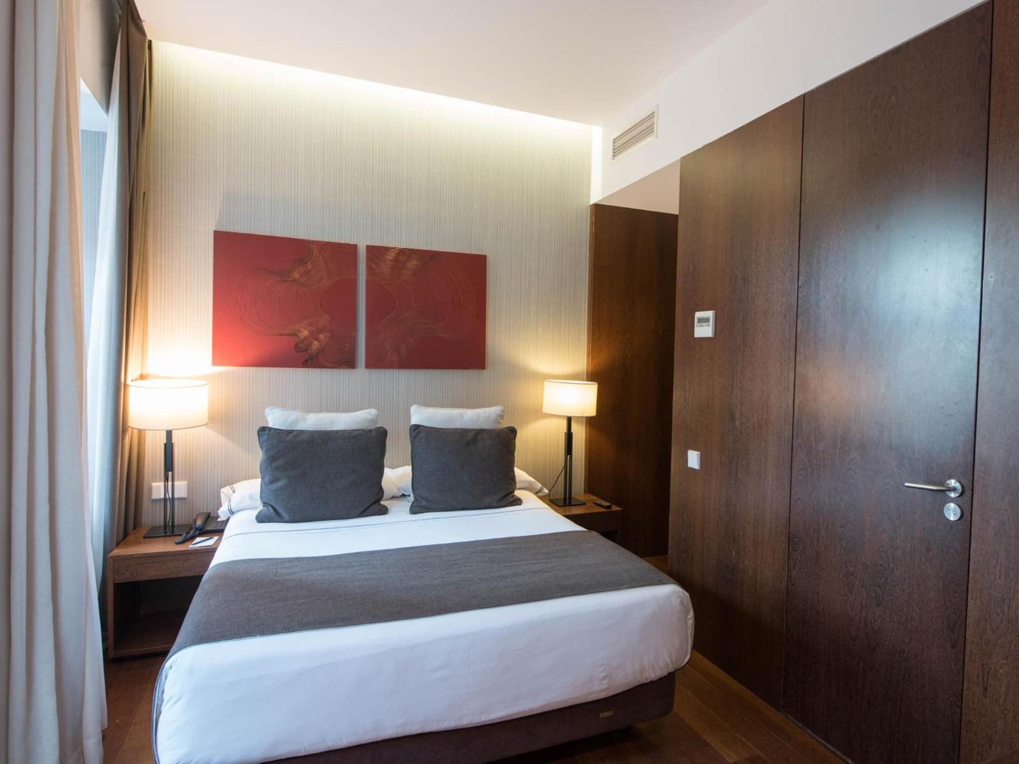 Basic Double or Twin Room - Photo 4