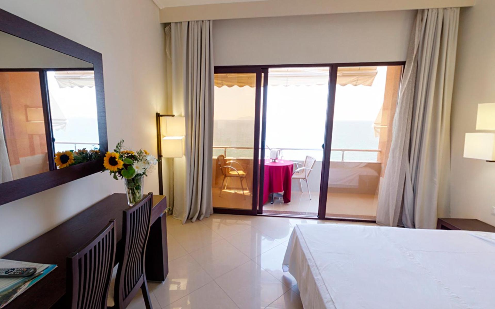 Deluxe Double Room with Sea View