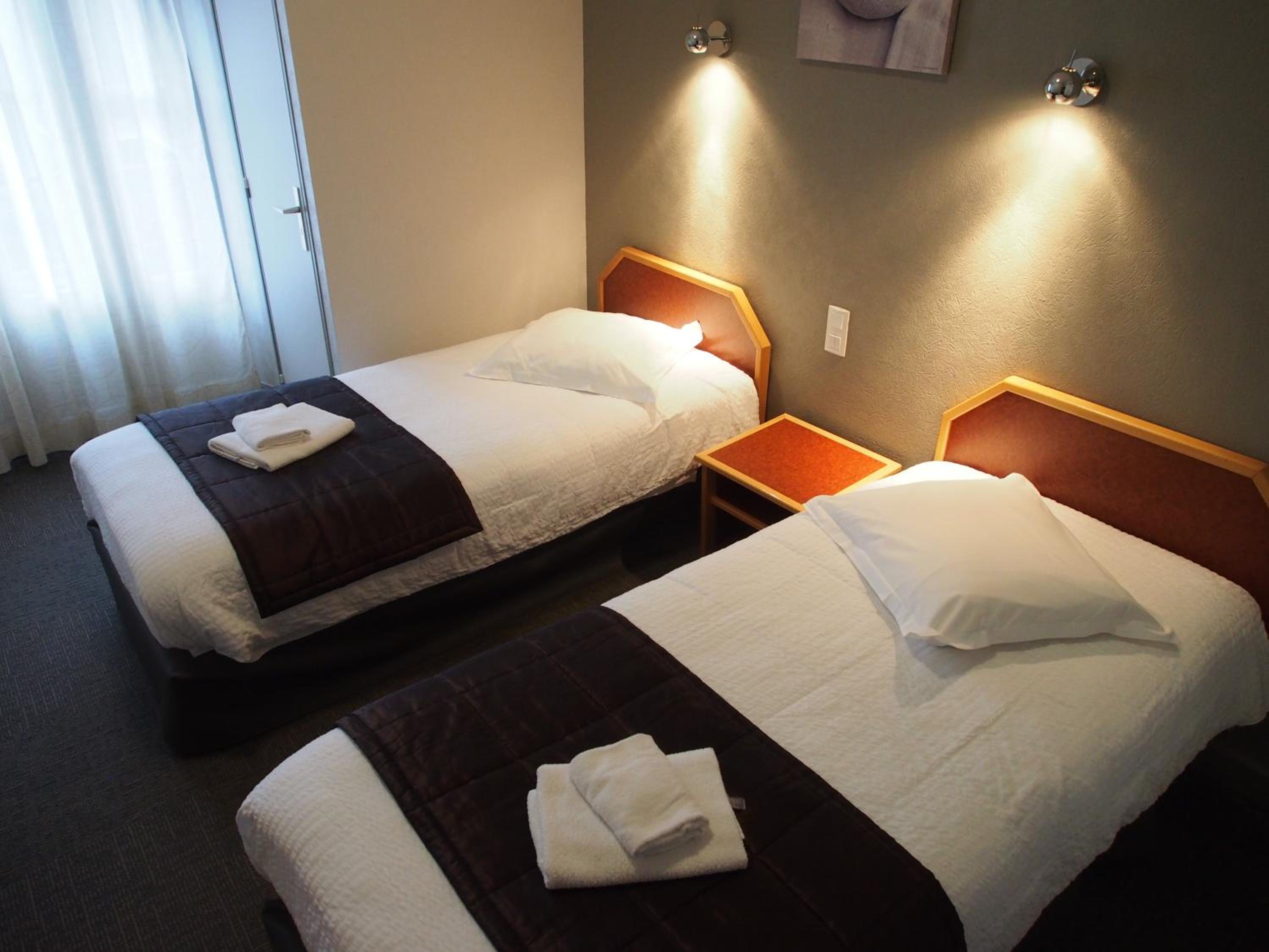 Standard Quadruple Room - Photo 5