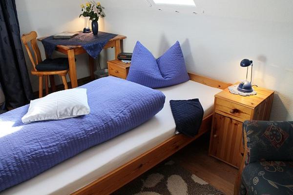 Single Room with Balcony photo 2