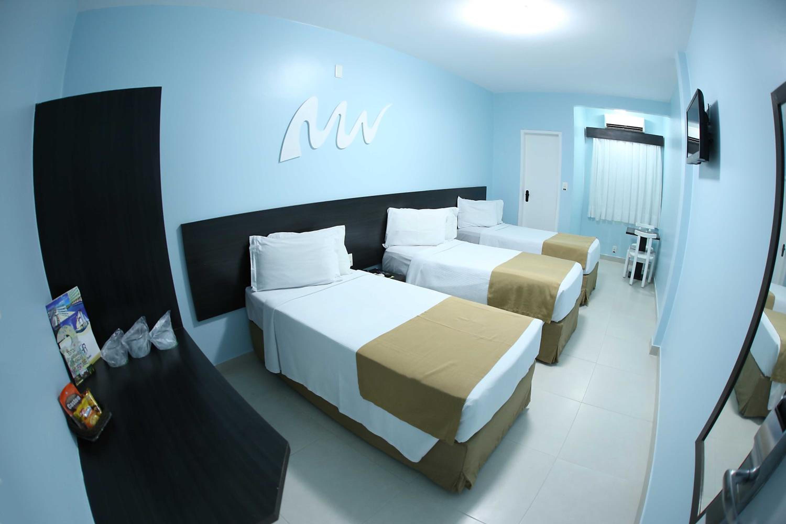 Triple Room with Three Single Beds - Photo 6