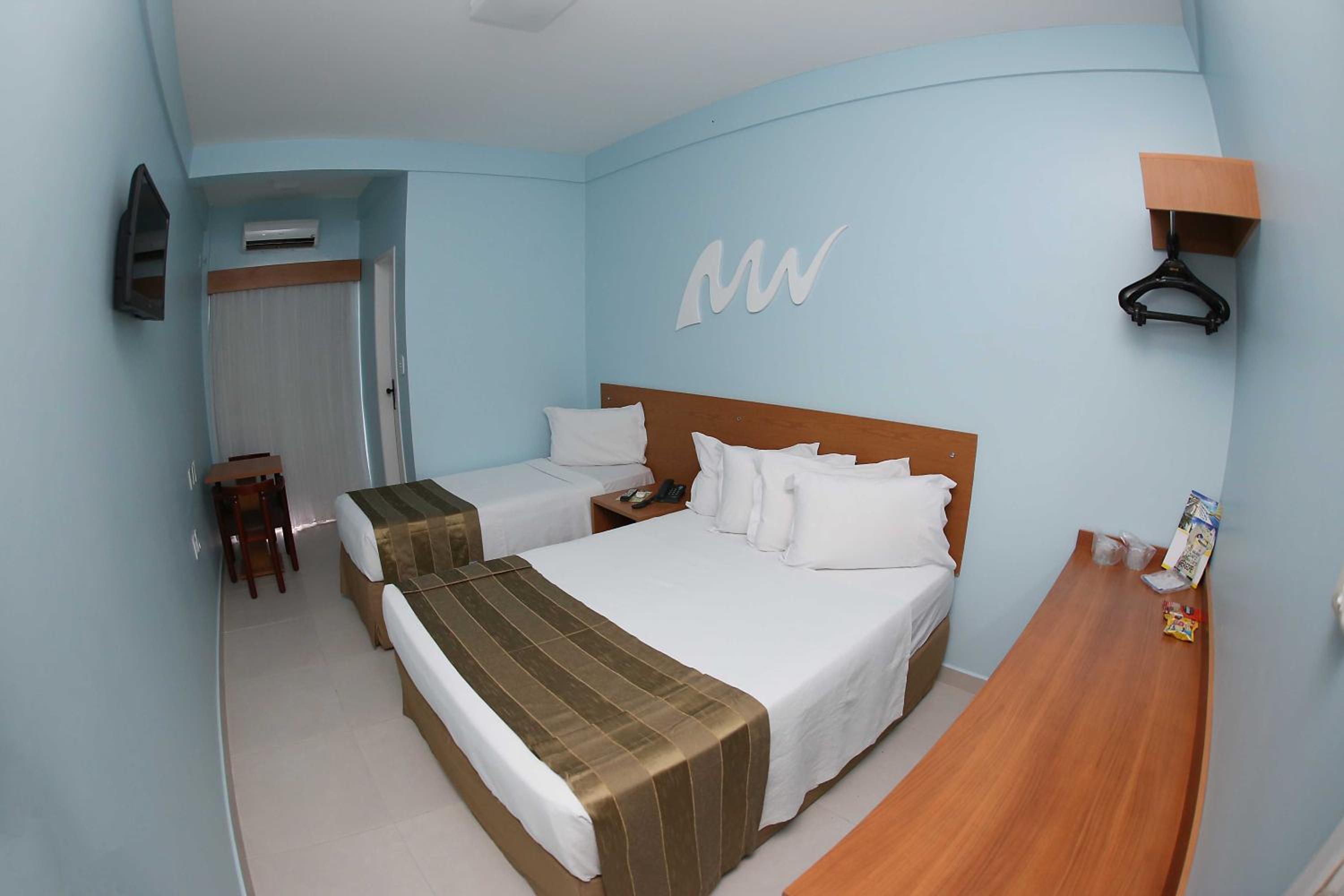 Triple Room with One Double Bed and One Single Bed photo 1