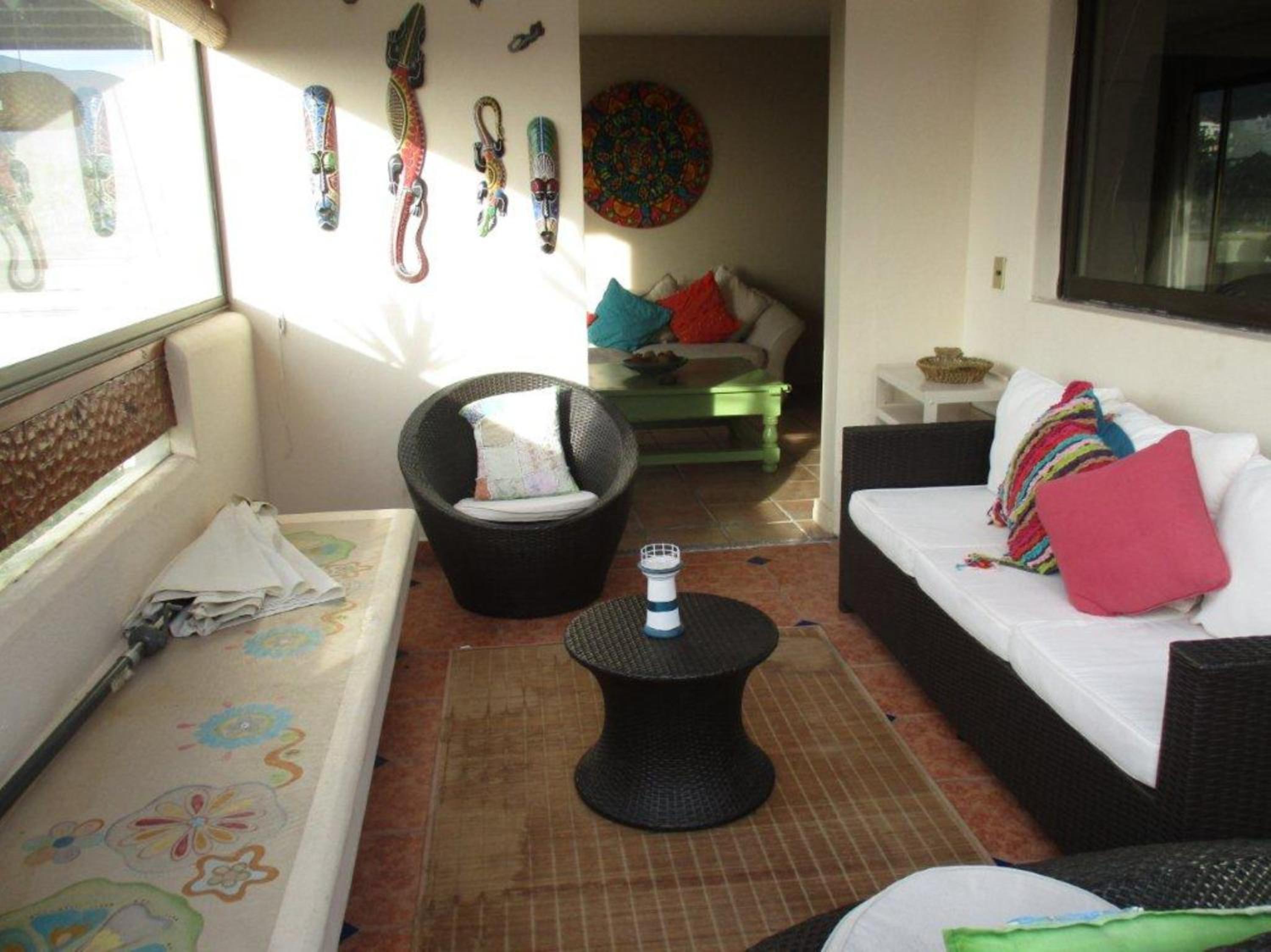 Apartment photo 2