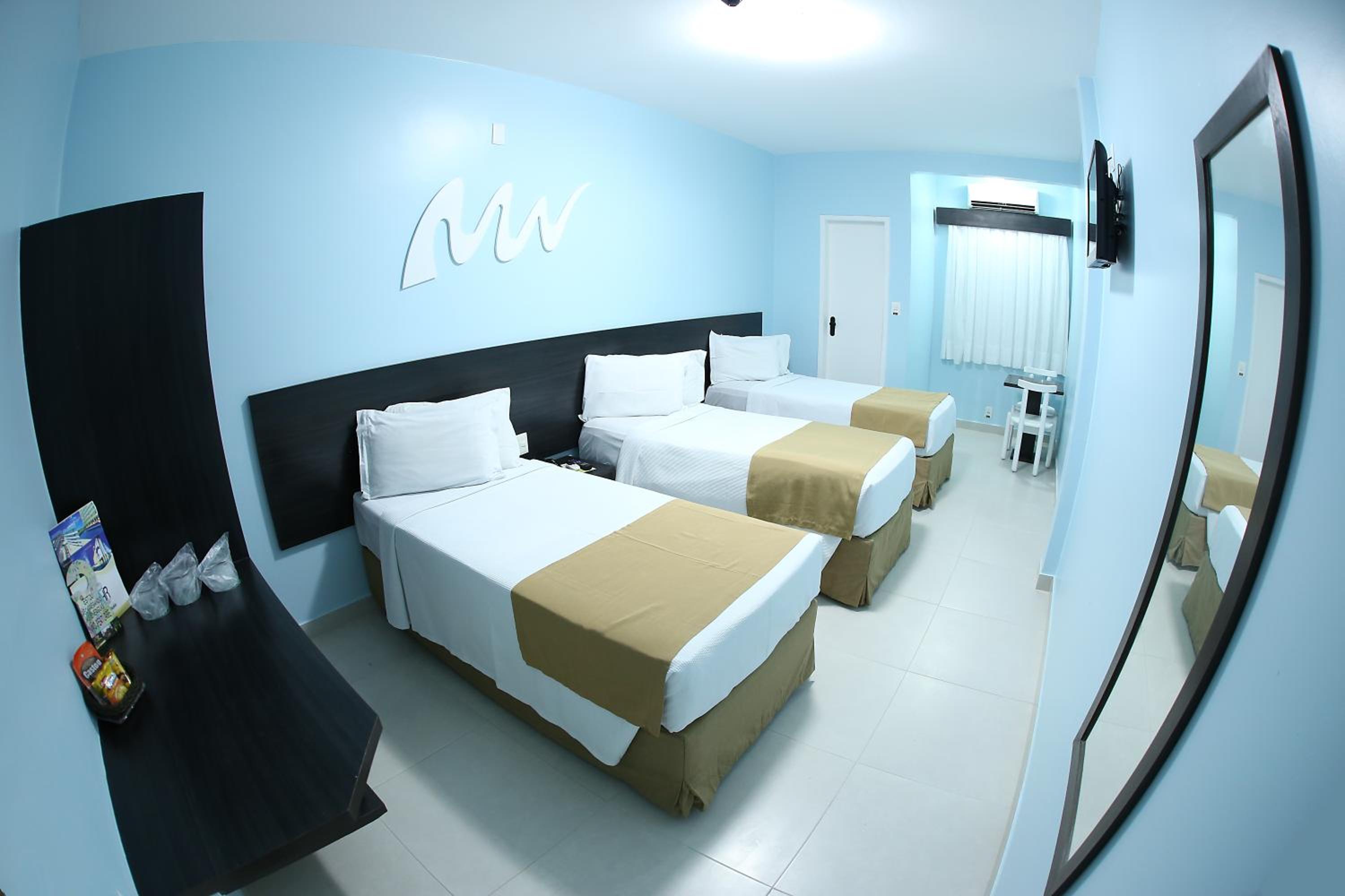 Triple Room with Three Single Beds - Photo 2