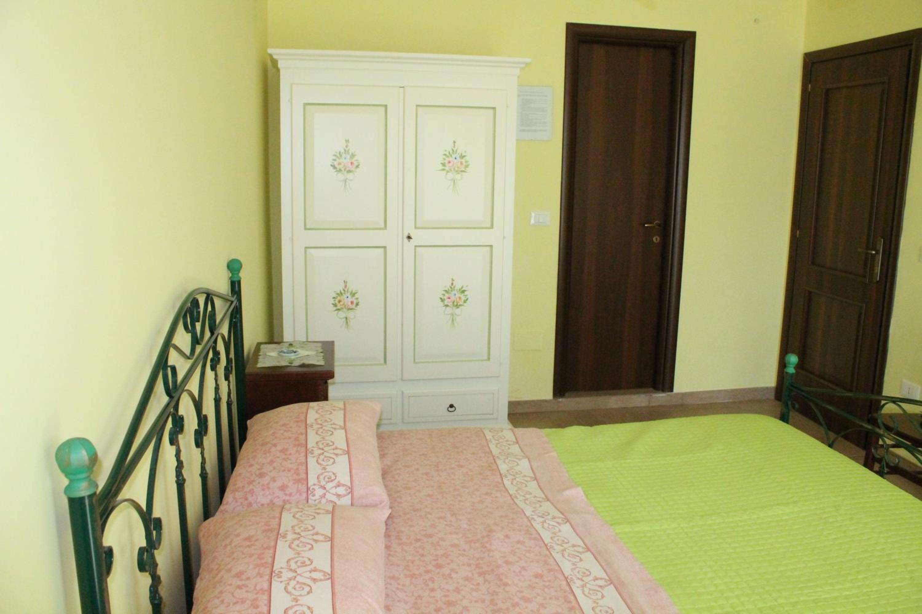 Twin Room with Private Bathroom