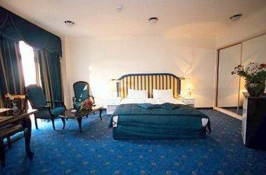 Deluxe Double or Twin Room with Balcony photo 3