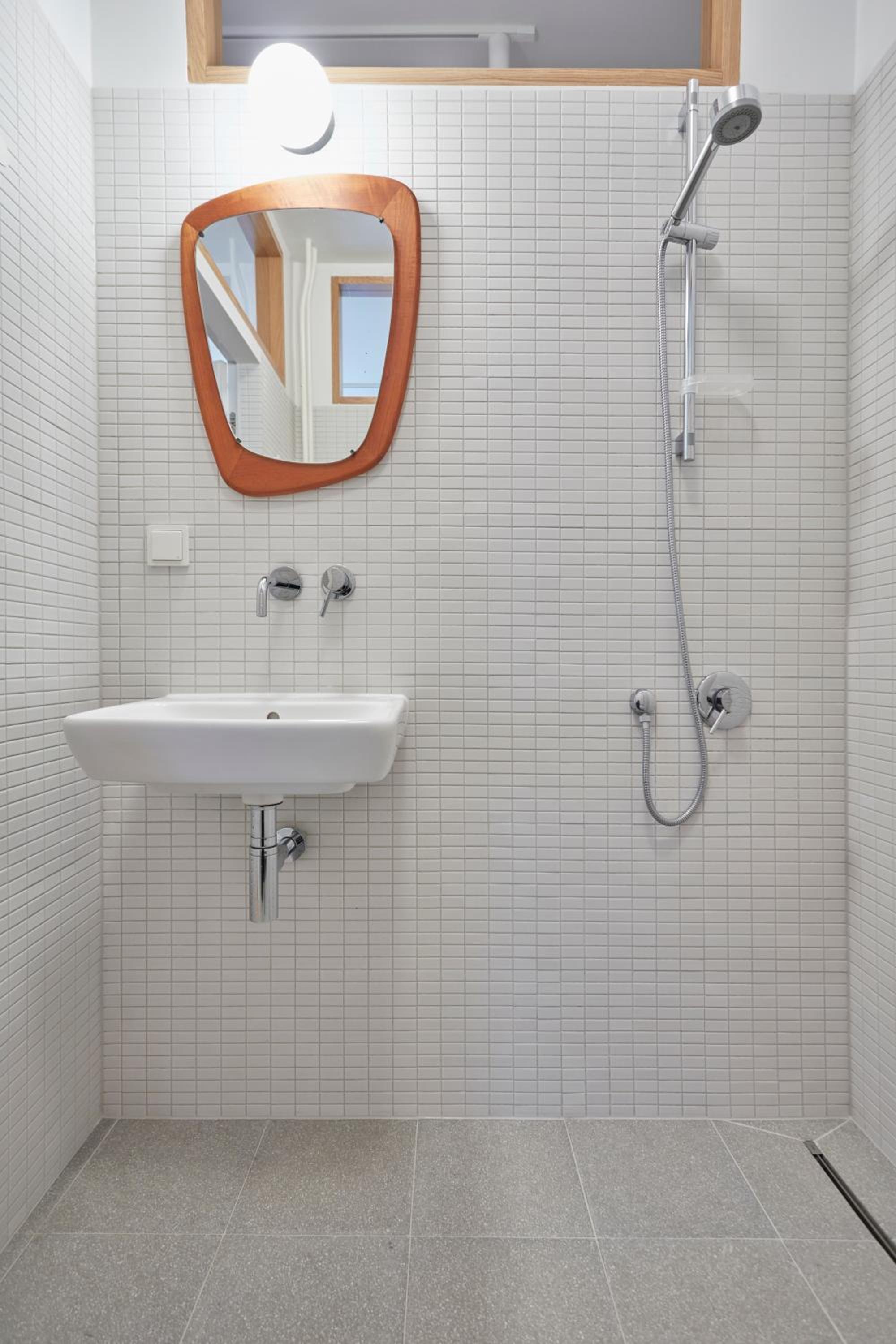 Studio Apartment - Photo 14