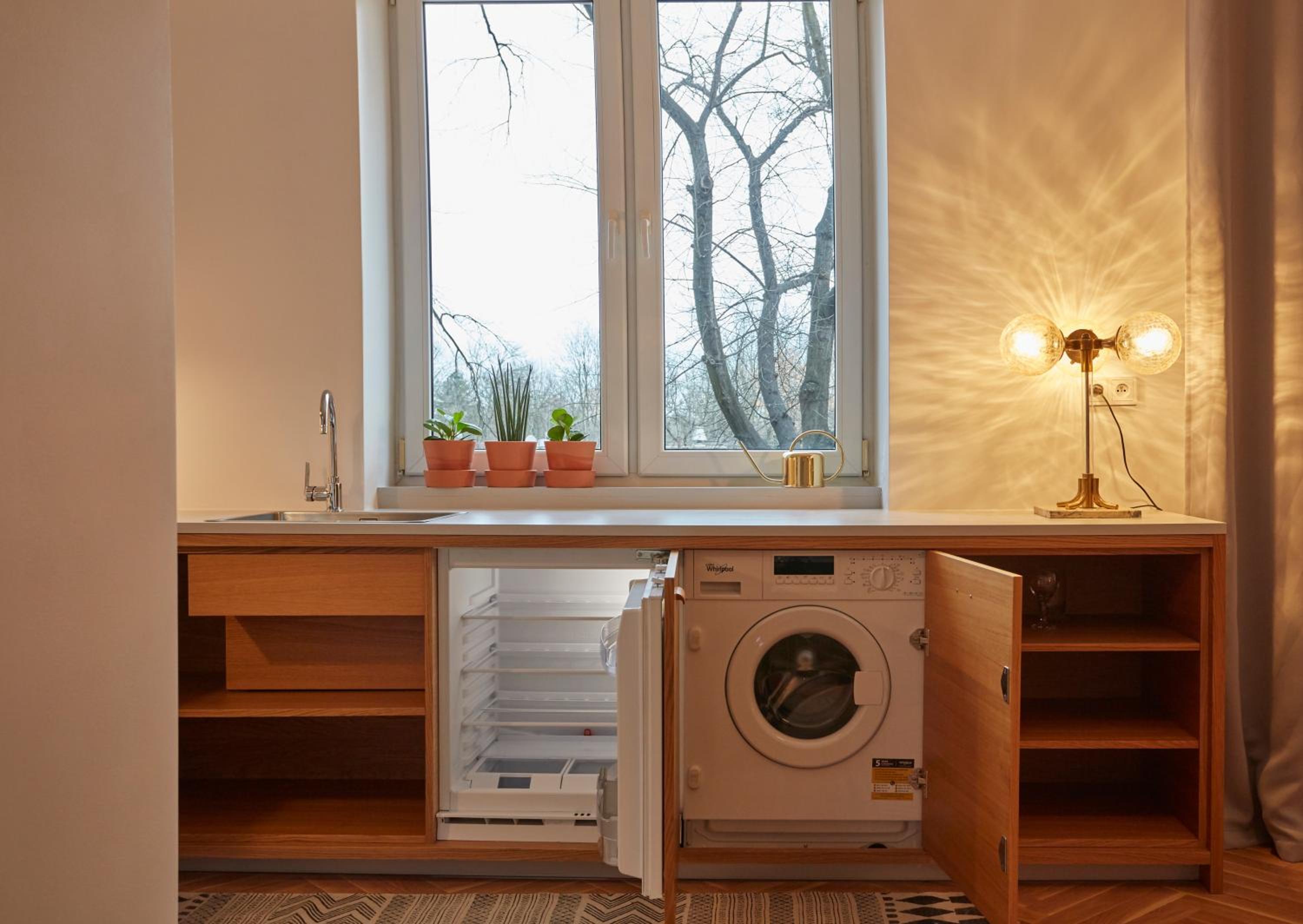 Studio Apartment - Photo 3