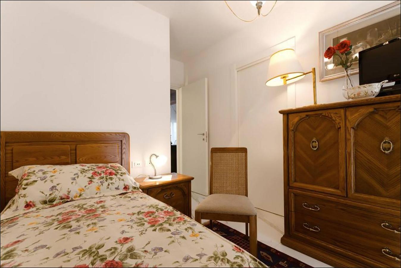 Deluxe Single Room photo 1