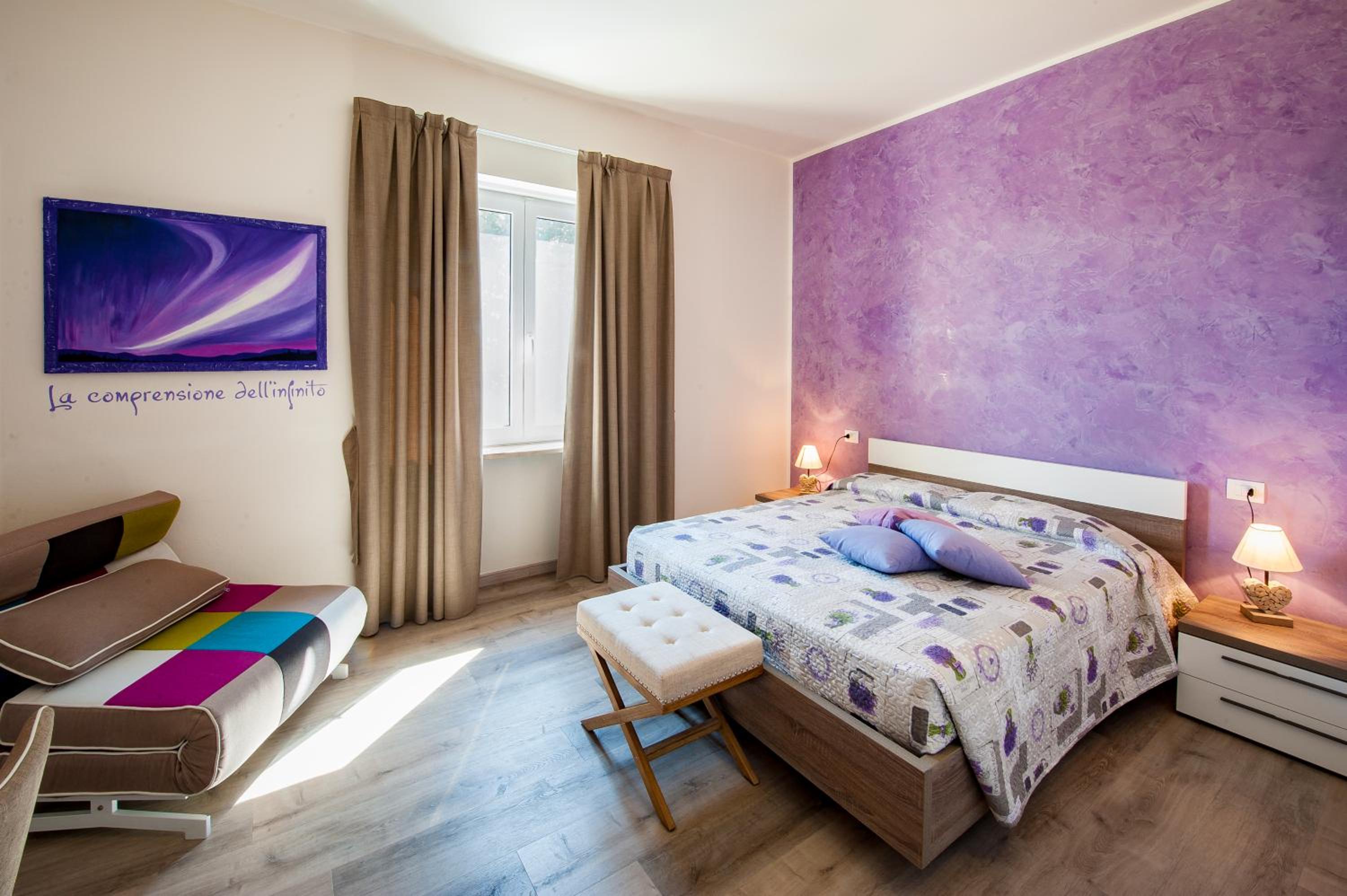 Deluxe Double Room (Violet) - Photo 1