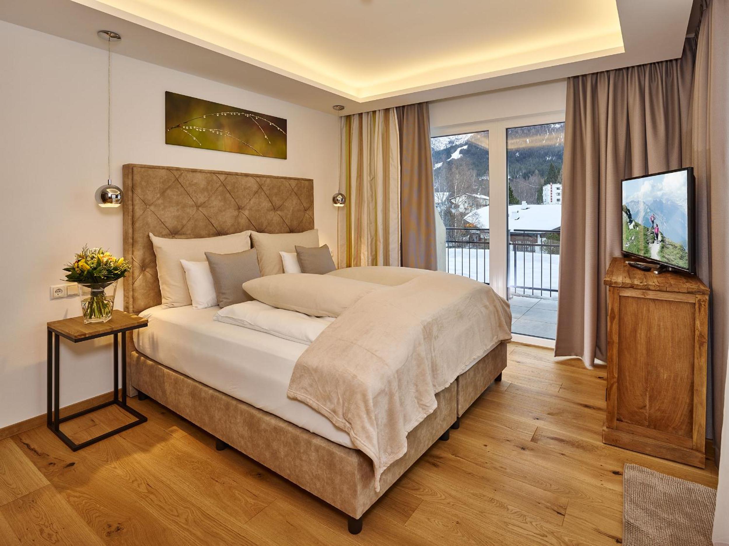Superior Penthouse Apartment - A-VITA living photo 3