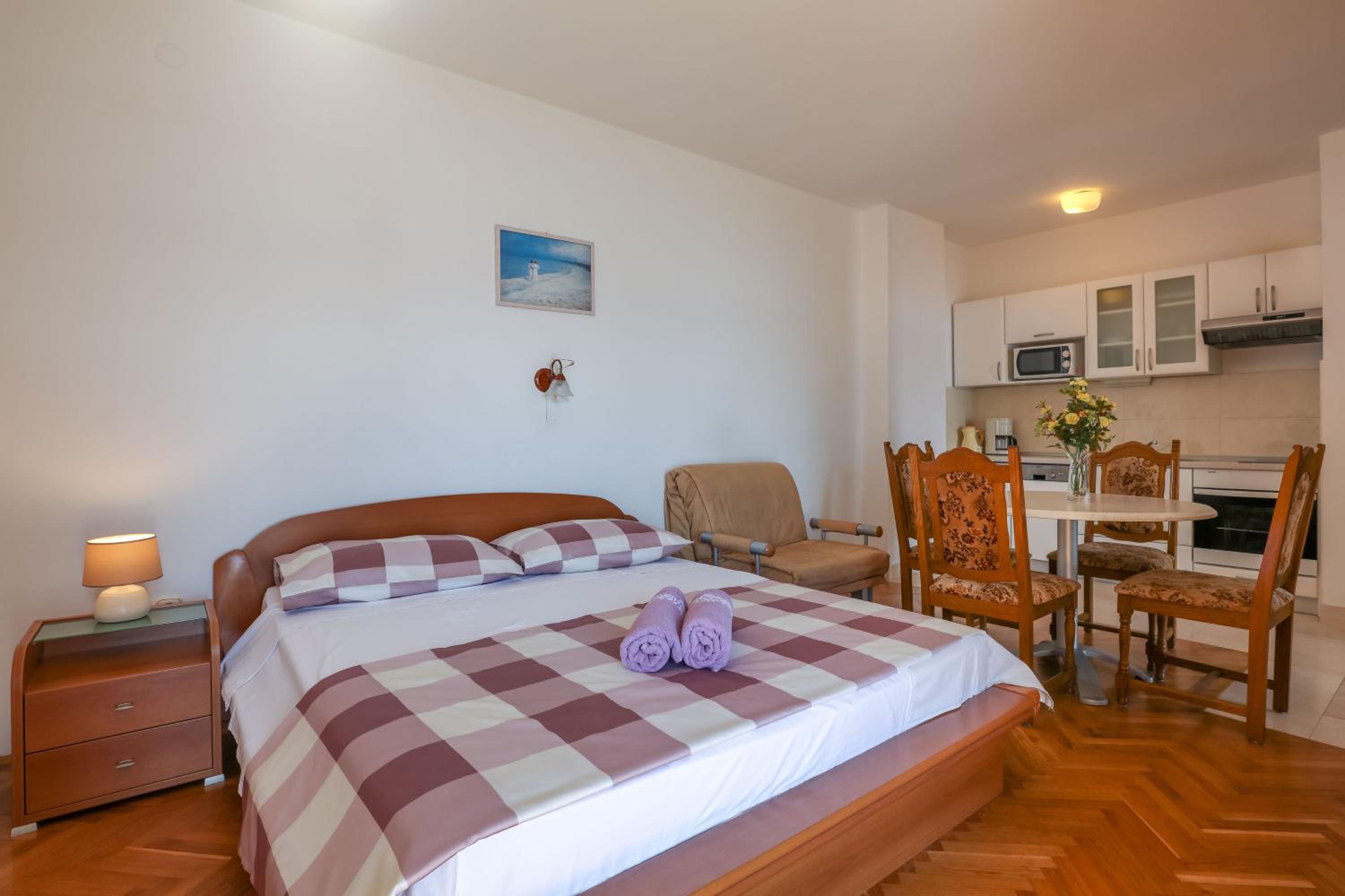 Studio Apartment with Balcony and Sea View photo 1
