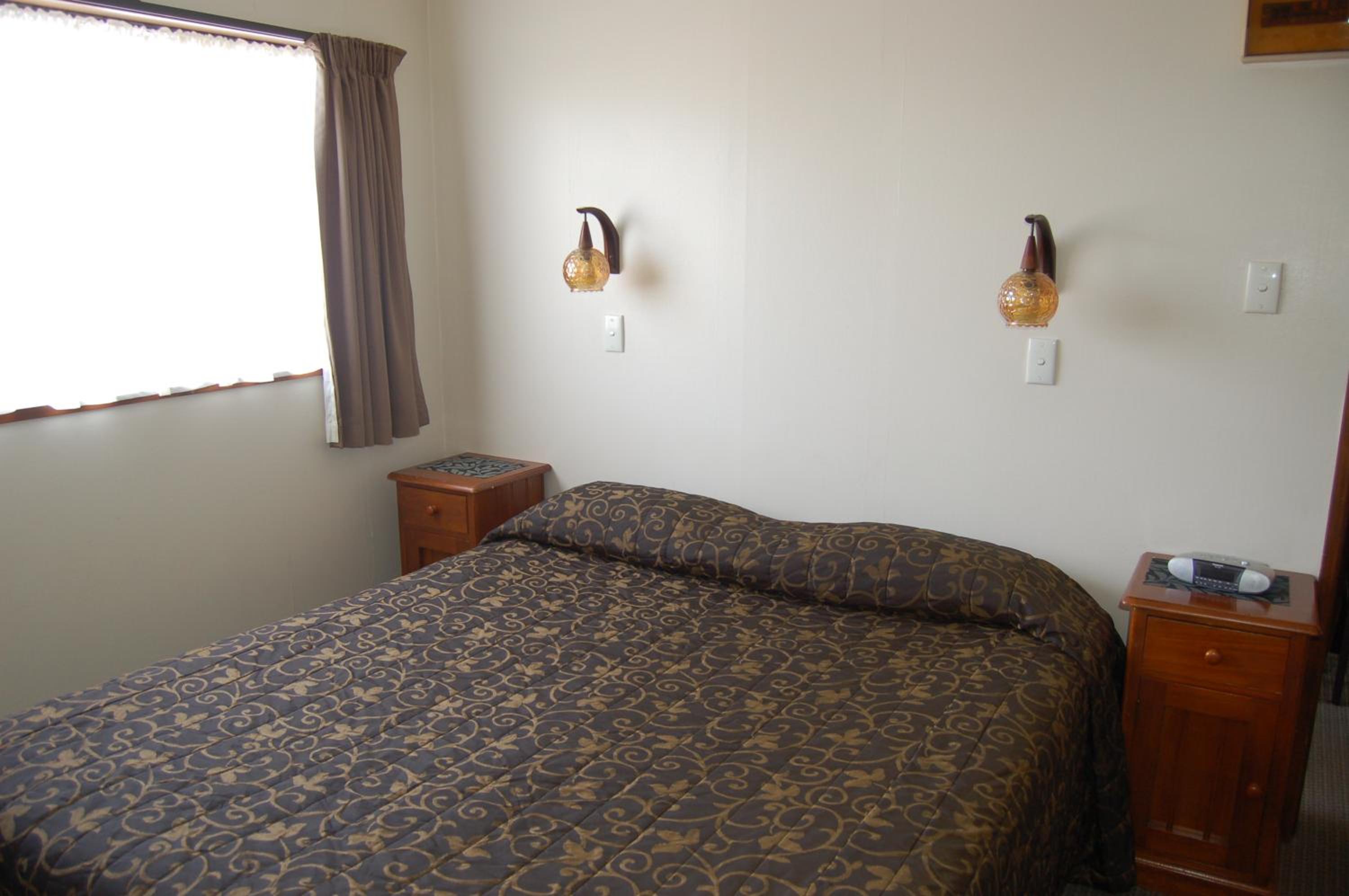One-Bedroom Apartment - Photo 11
