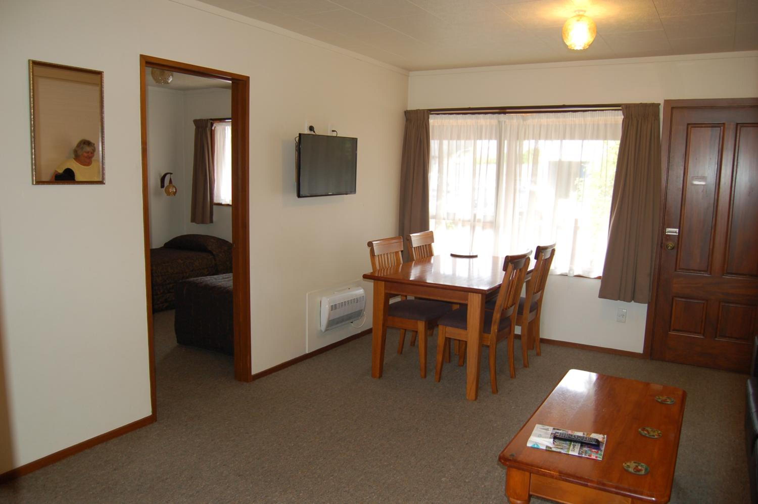 Two-Bedroom Apartment - Photo 6