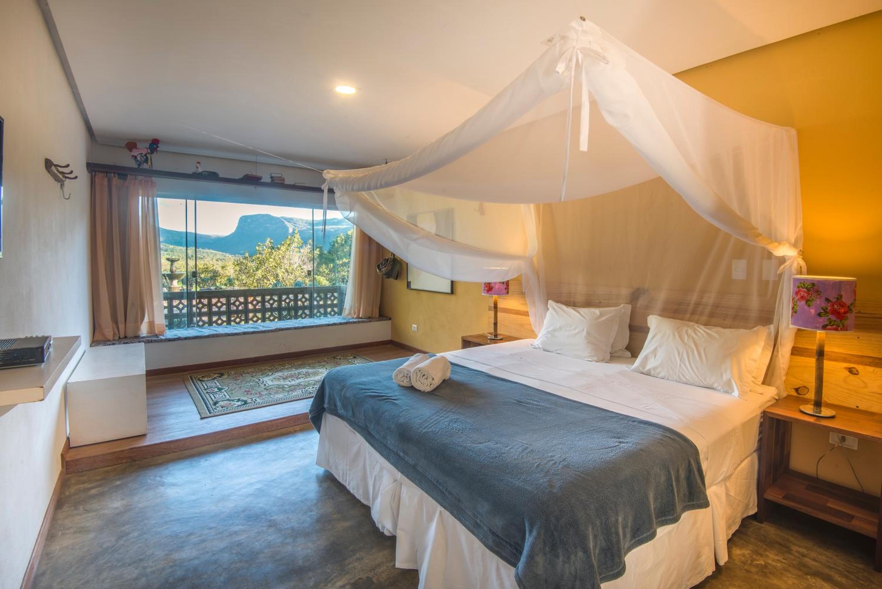 Deluxe King Room photo 1